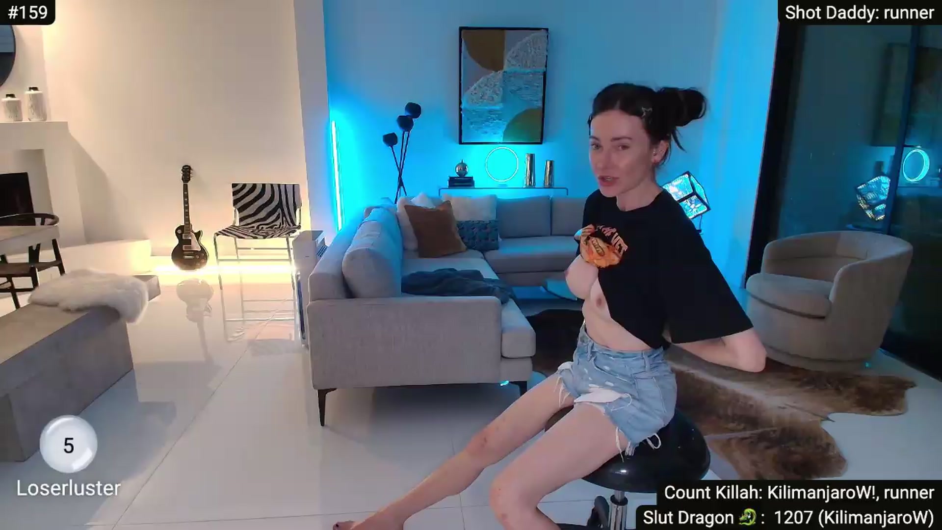 Gallery image thumbnail from Uglyyy's myfreecams stream on, 07/18/2026, 09:08 image 11 of 20