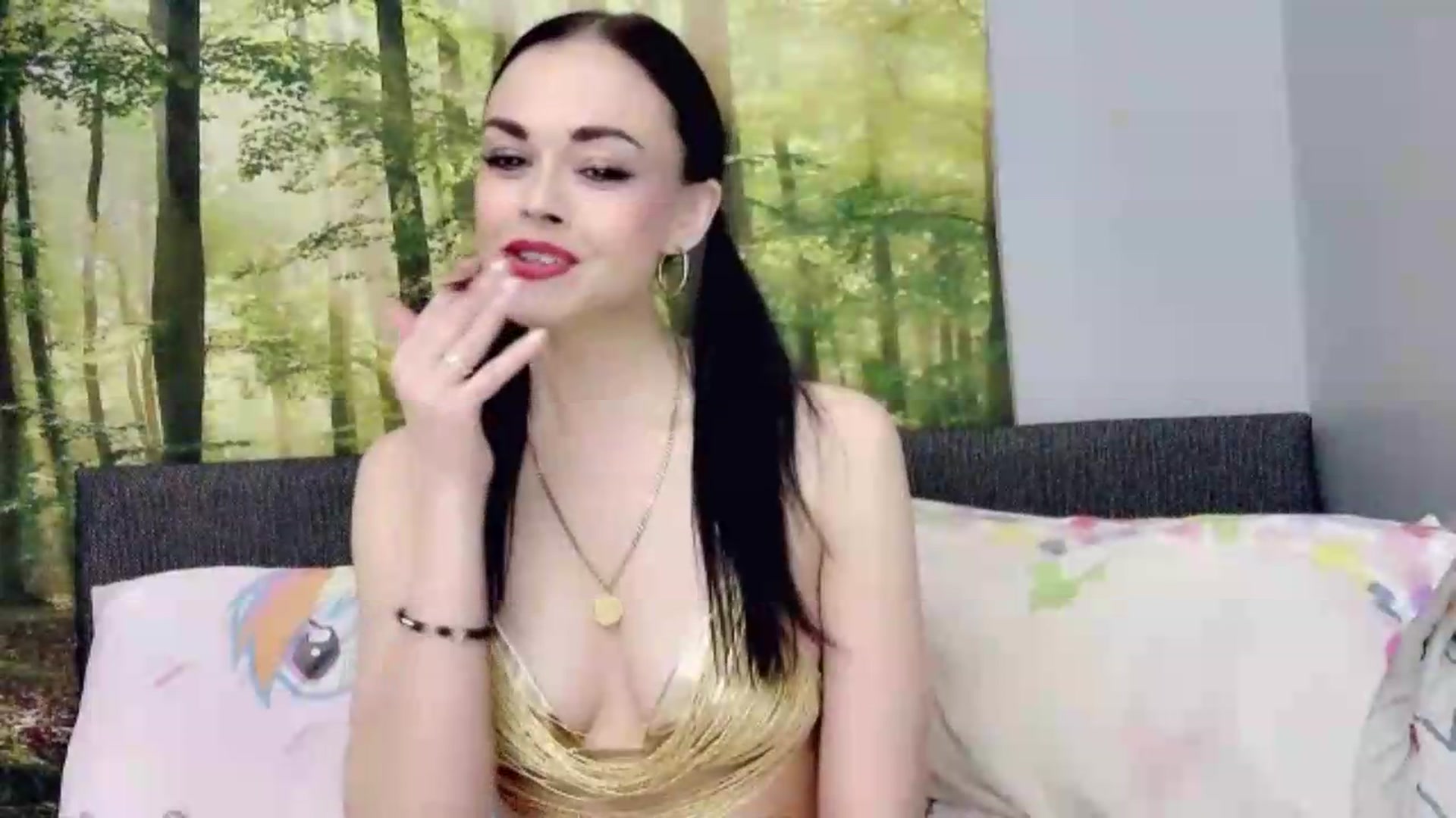 Gallery image thumbnail from Uk_Sexy_Voice's myfreecams stream on, 09/19/2026, 13:20 image 17 of 20
