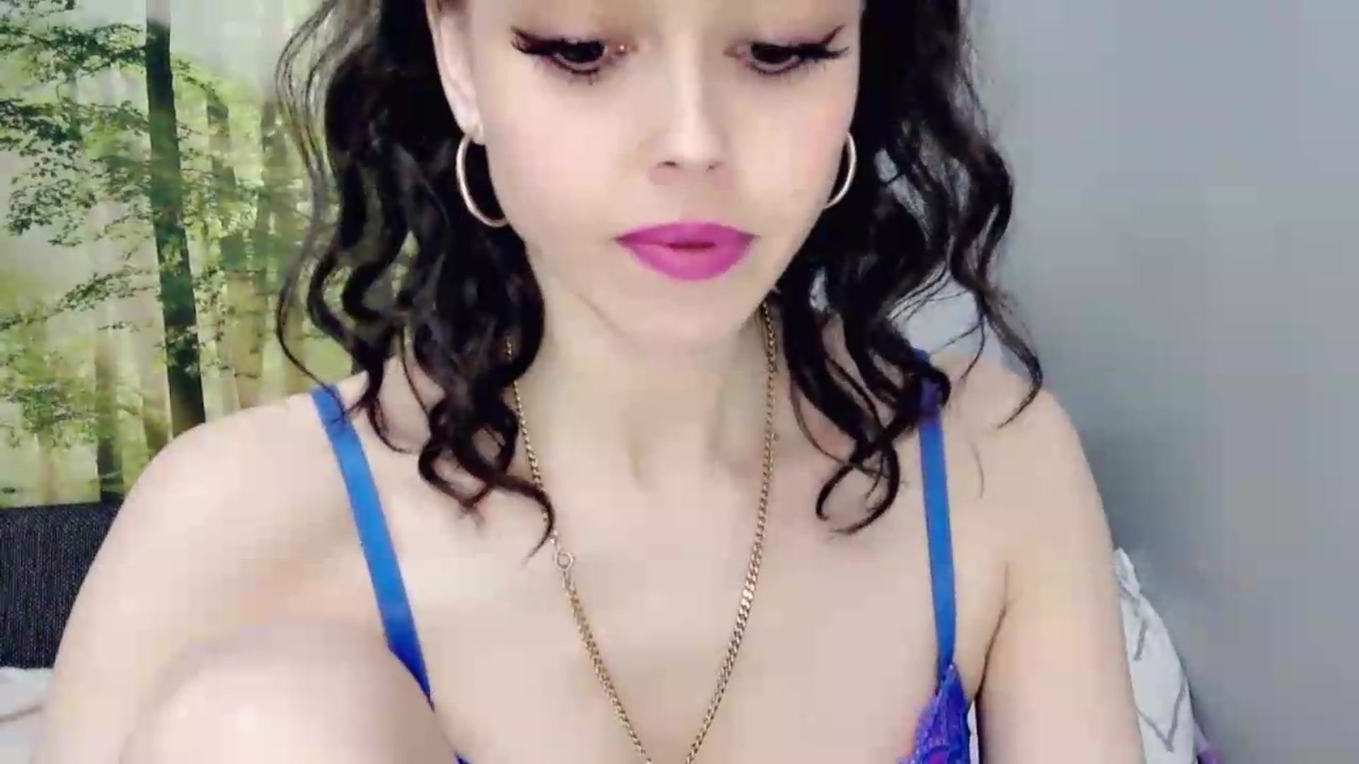 Gallery image thumbnail from Uk_Sexy_Voice's myfreecams stream on, 09/21/2026, 12:05 image 18 of 20