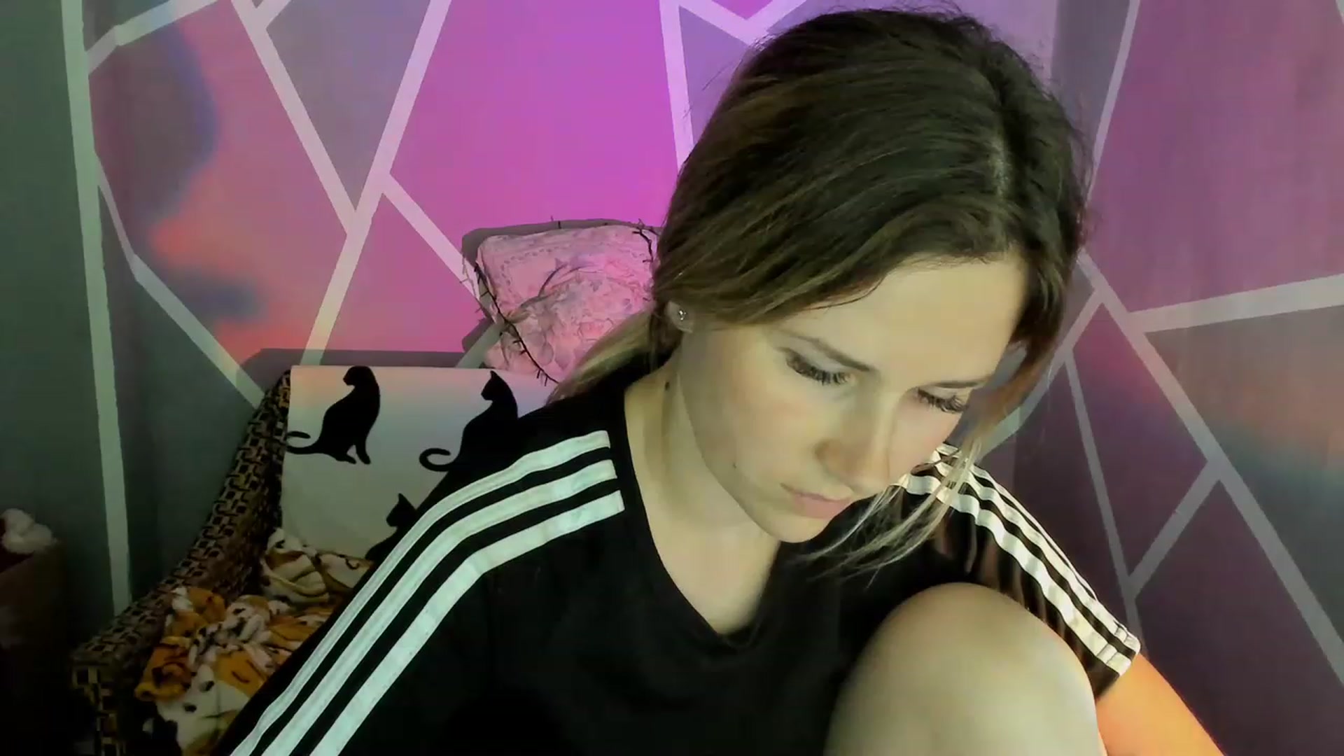 Gallery image thumbnail from UkrBeauty's myfreecams stream on, 06/21/2023, 18:02 image 18 of 20