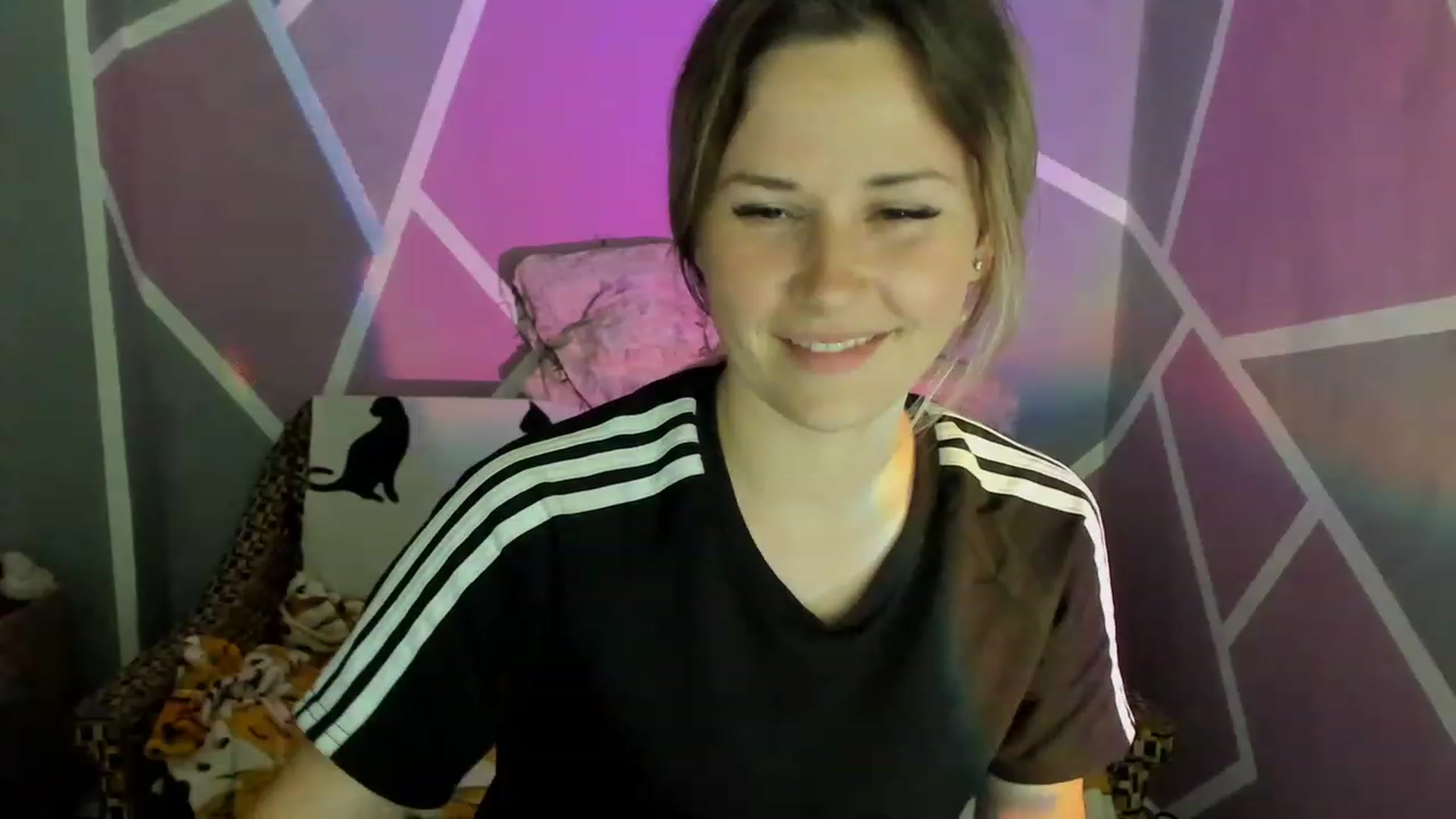 Gallery image thumbnail from UkrBeauty's myfreecams stream on, 06/21/2023, 18:02 image 14 of 20