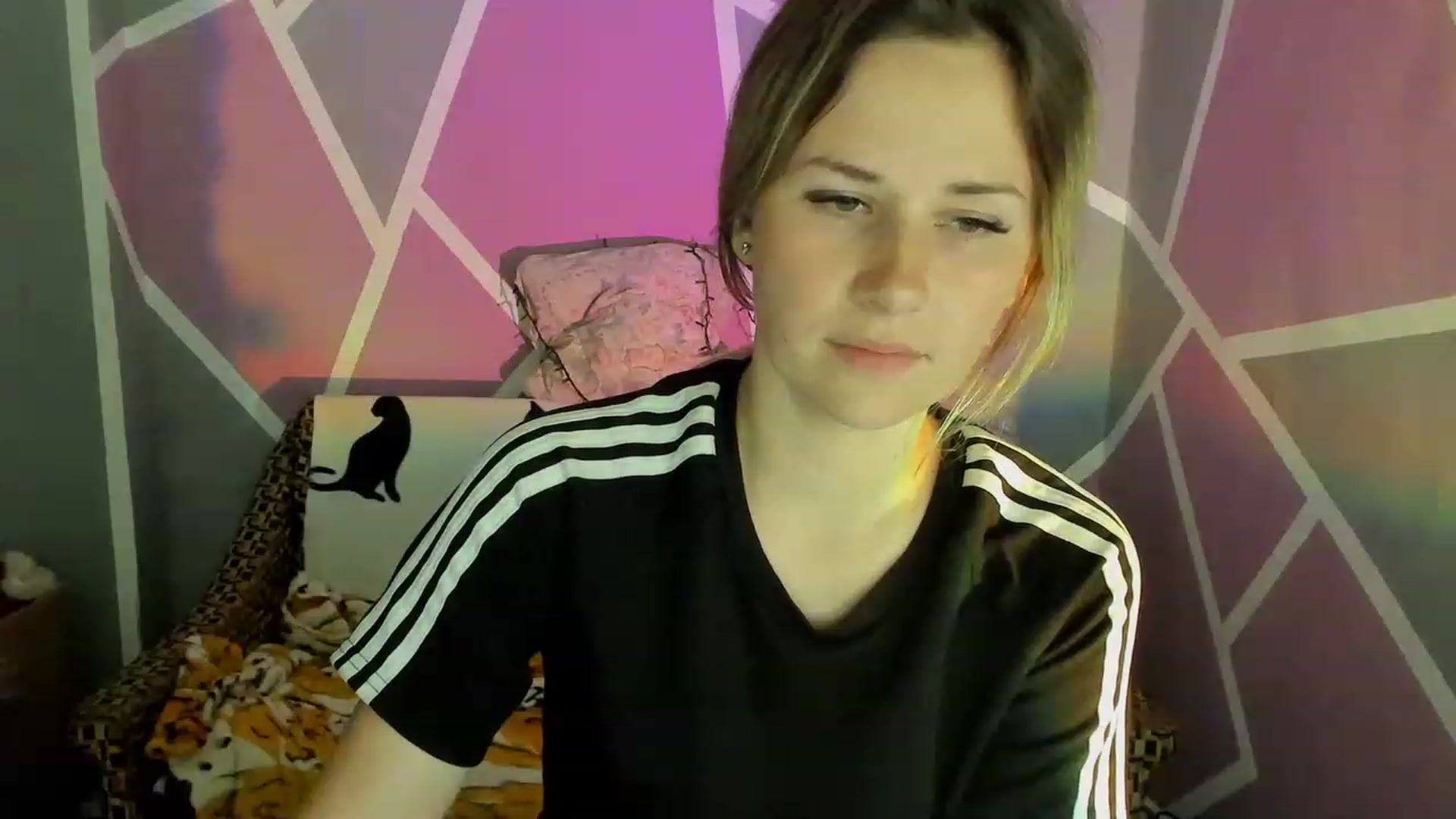 Gallery image thumbnail from UkrBeauty's myfreecams stream on, 06/21/2023, 18:02 image 13 of 20