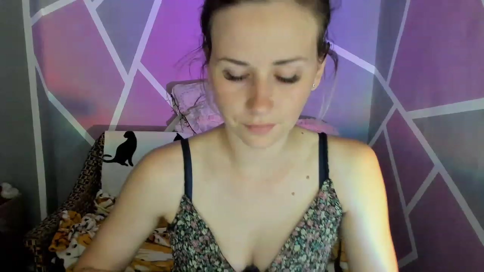 Gallery image thumbnail from UkrBeauty's myfreecams stream on, 06/22/2023, 14:25 image 11 of 20