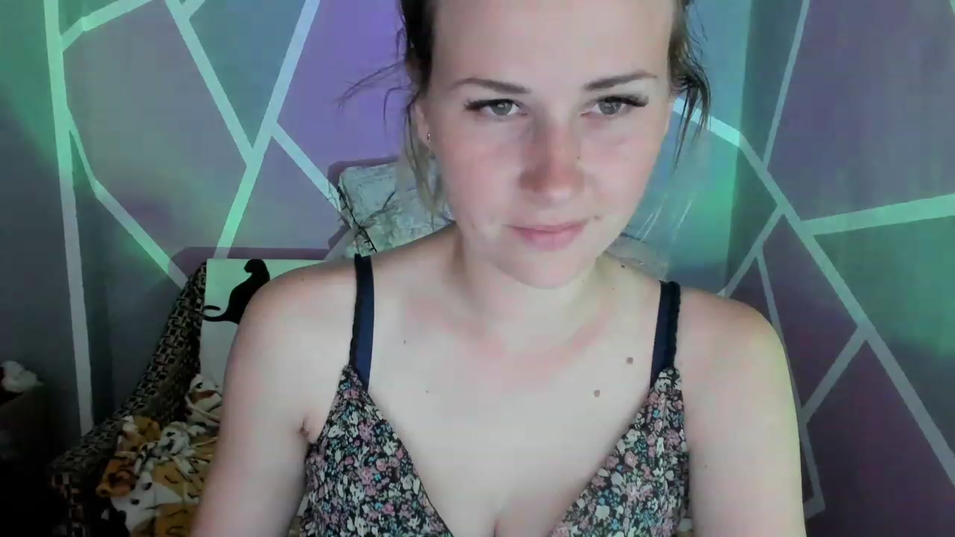 Gallery image thumbnail from UkrBeauty's myfreecams stream on, 06/22/2023, 14:25 image 16 of 20