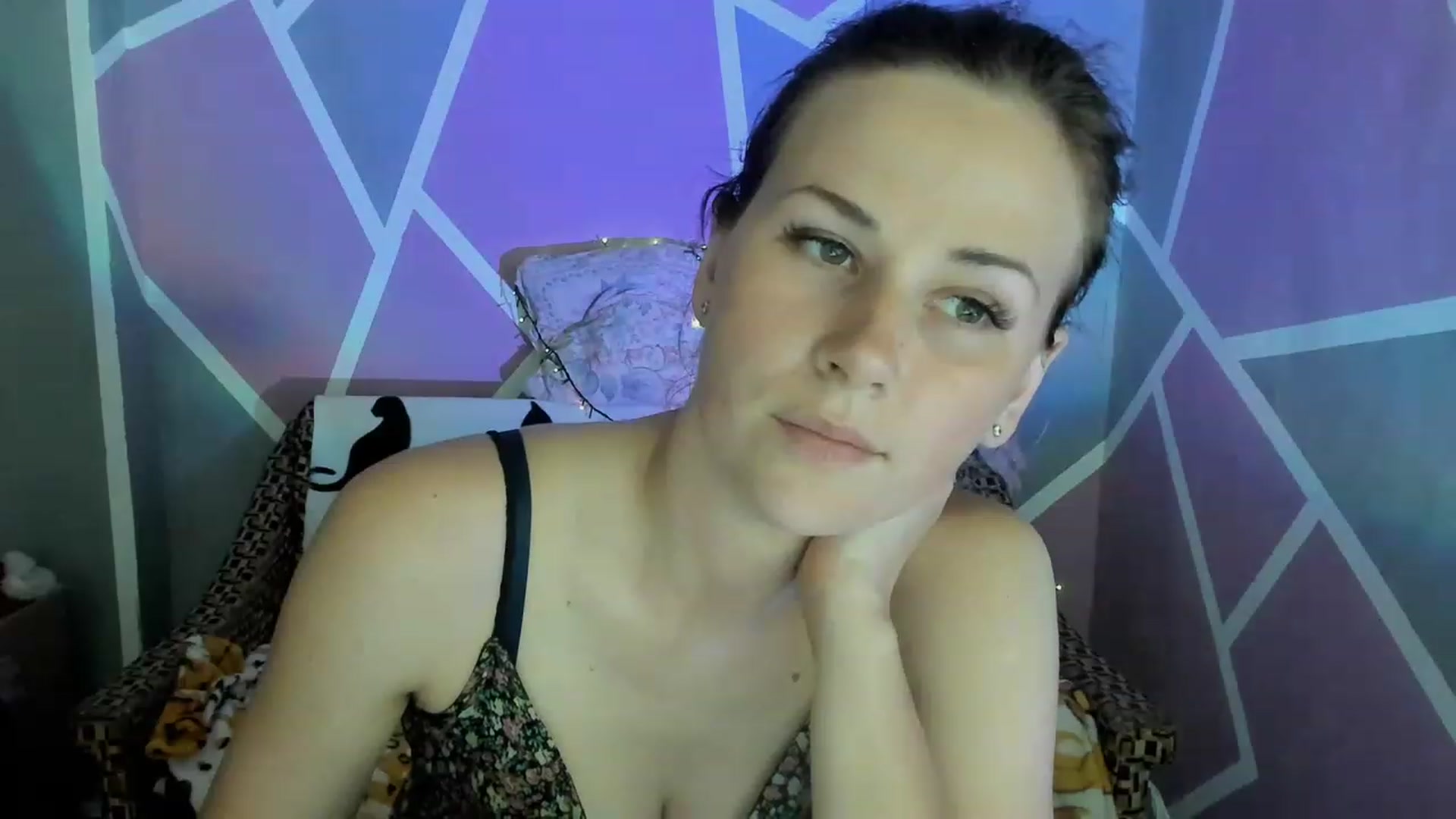 Gallery image thumbnail from UkrBeauty's myfreecams stream on, 06/22/2023, 15:12 image 3 of 20