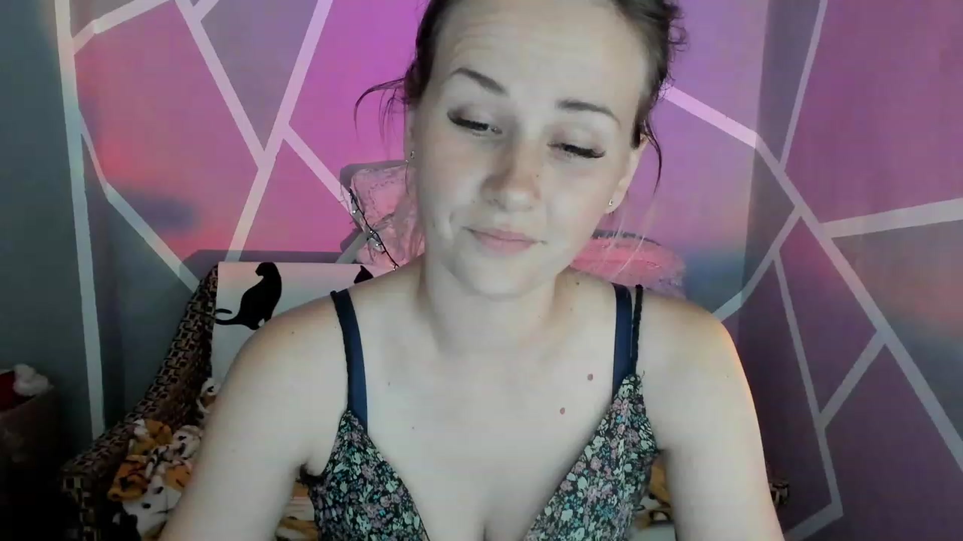 Gallery image thumbnail from UkrBeauty's myfreecams stream on, 06/22/2023, 16:15 image 1 of 20