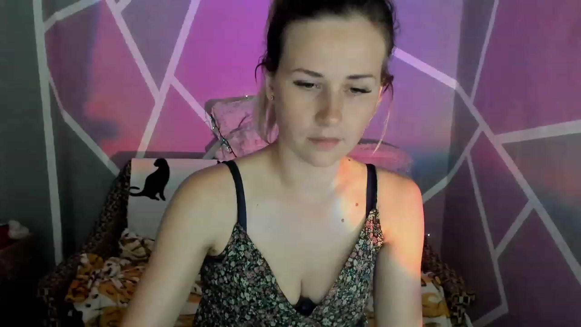 Gallery image thumbnail from UkrBeauty's myfreecams stream on, 06/22/2023, 16:15 image 17 of 20