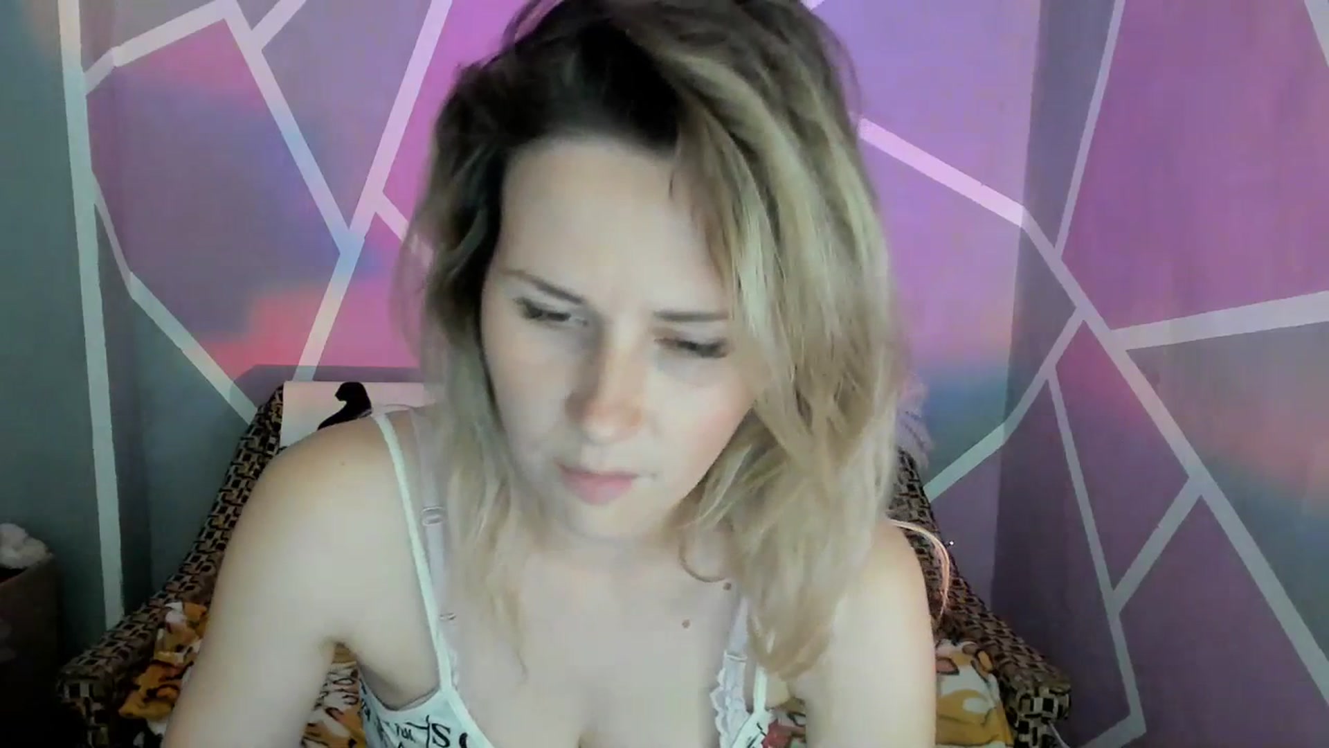 Gallery image thumbnail from UkrBeauty's myfreecams stream on, 07/01/2023, 14:39 image 18 of 20