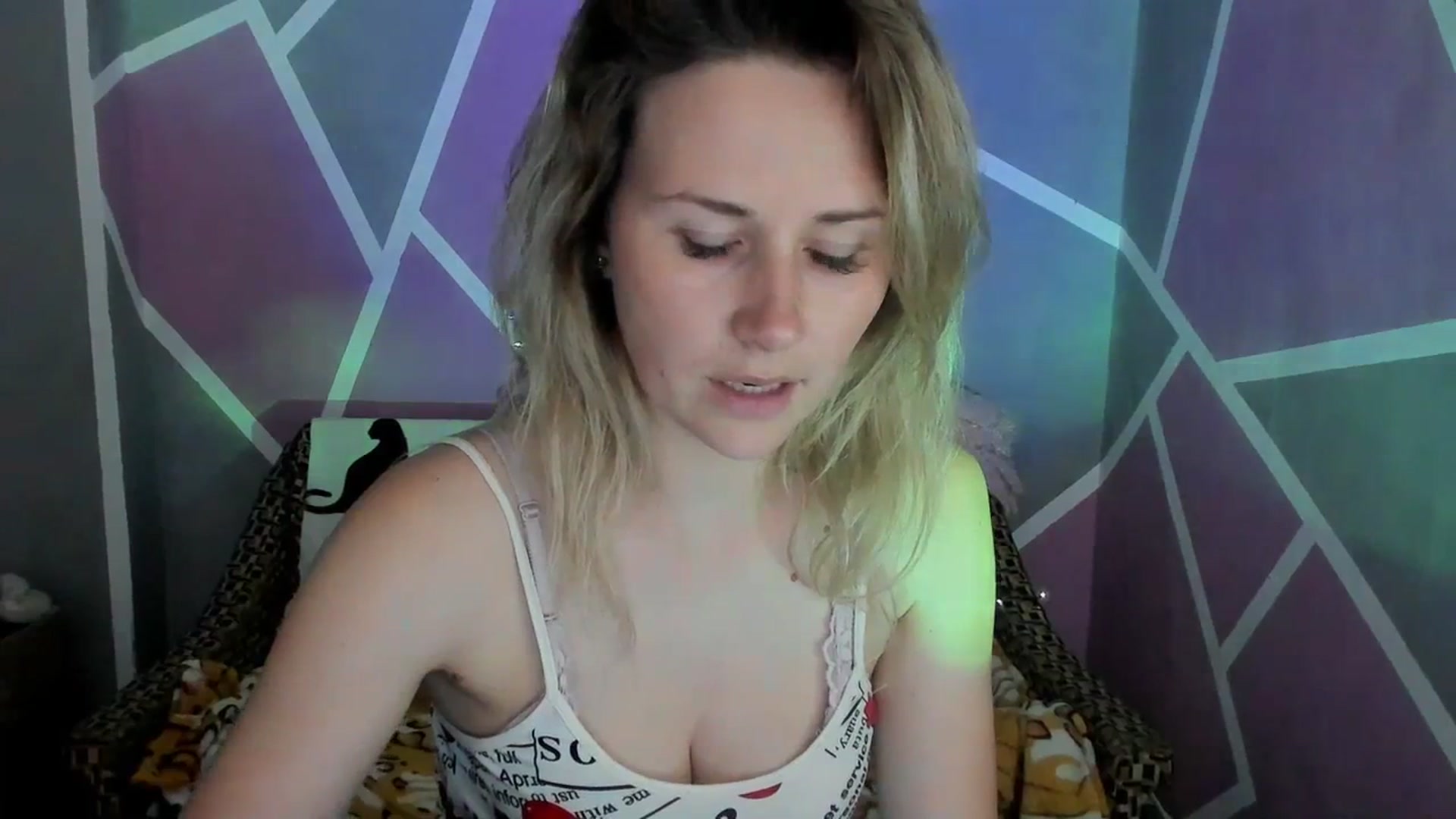 Gallery image thumbnail from UkrBeauty's myfreecams stream on, 07/01/2023, 14:39 image 17 of 20