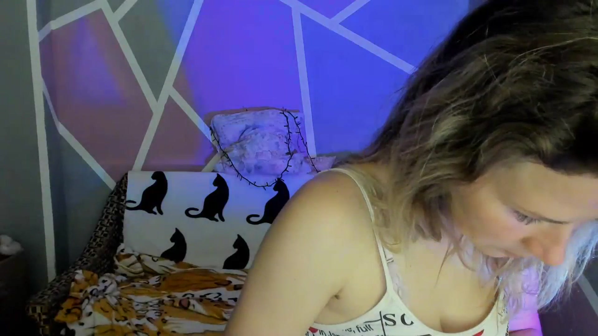 Gallery image thumbnail from UkrBeauty's myfreecams stream on, 07/01/2023, 14:39 image 4 of 20