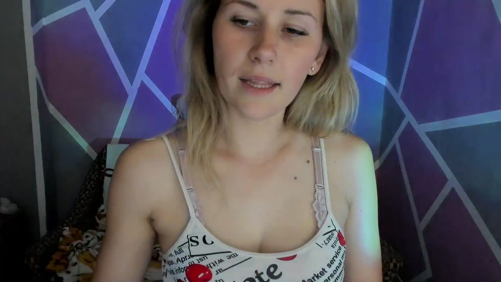 Gallery image thumbnail from UkrBeauty's myfreecams stream on, 07/01/2023, 14:39 image 14 of 20