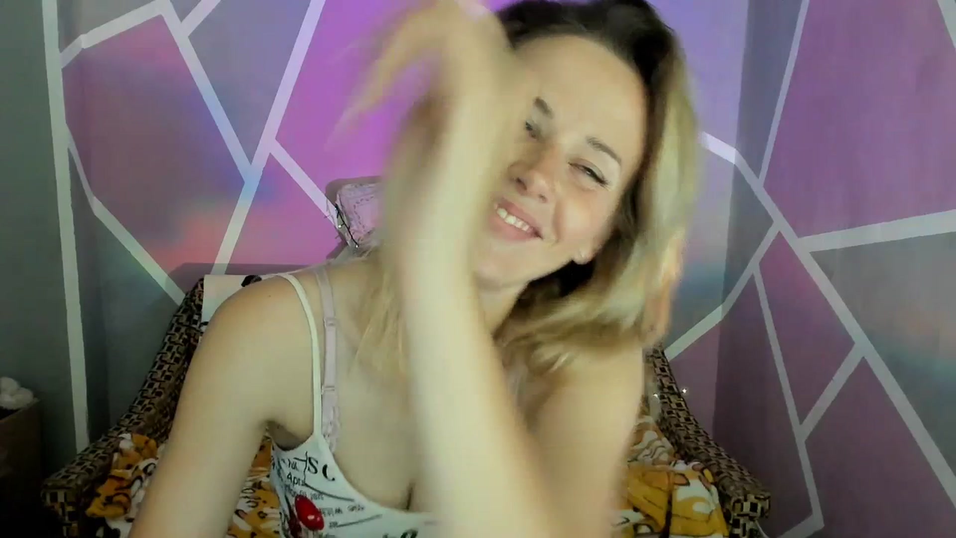 Gallery image thumbnail from UkrBeauty's myfreecams stream on, 07/01/2023, 14:39 image 16 of 20