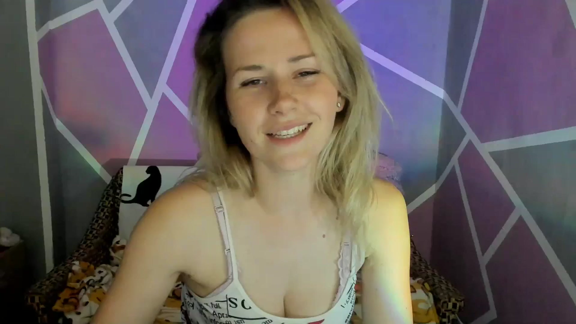 Gallery image thumbnail from UkrBeauty's myfreecams stream on, 07/01/2023, 15:28 image 18 of 20