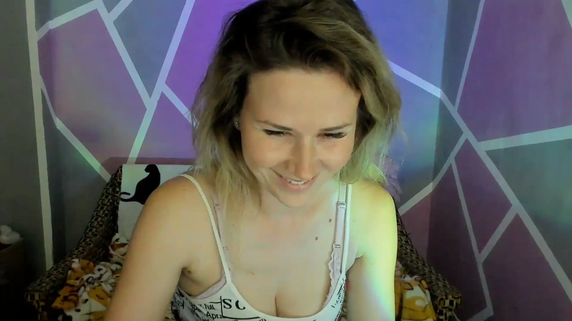 Gallery image thumbnail from UkrBeauty's myfreecams stream on, 07/01/2023, 15:28 image 15 of 20