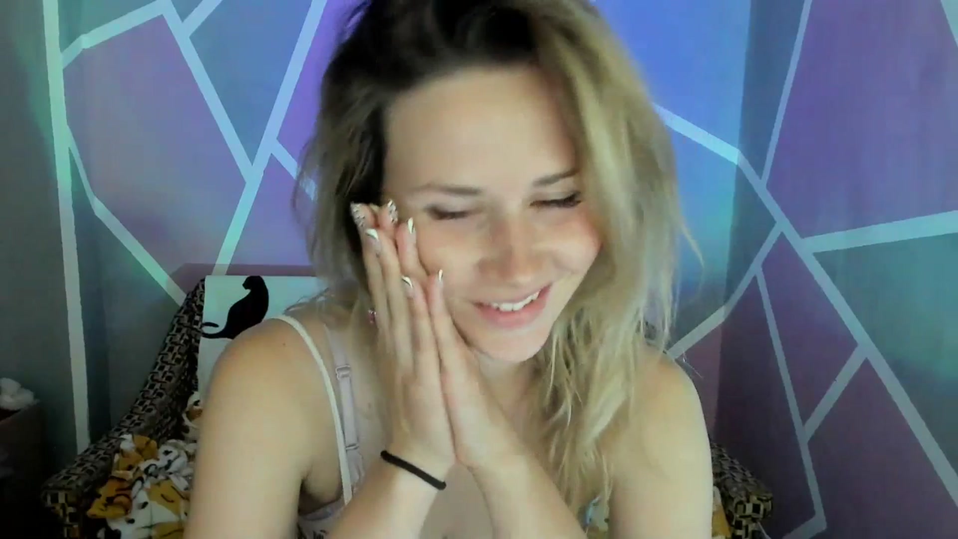 Gallery image thumbnail from UkrBeauty's myfreecams stream on, 07/01/2023, 15:28 image 14 of 20
