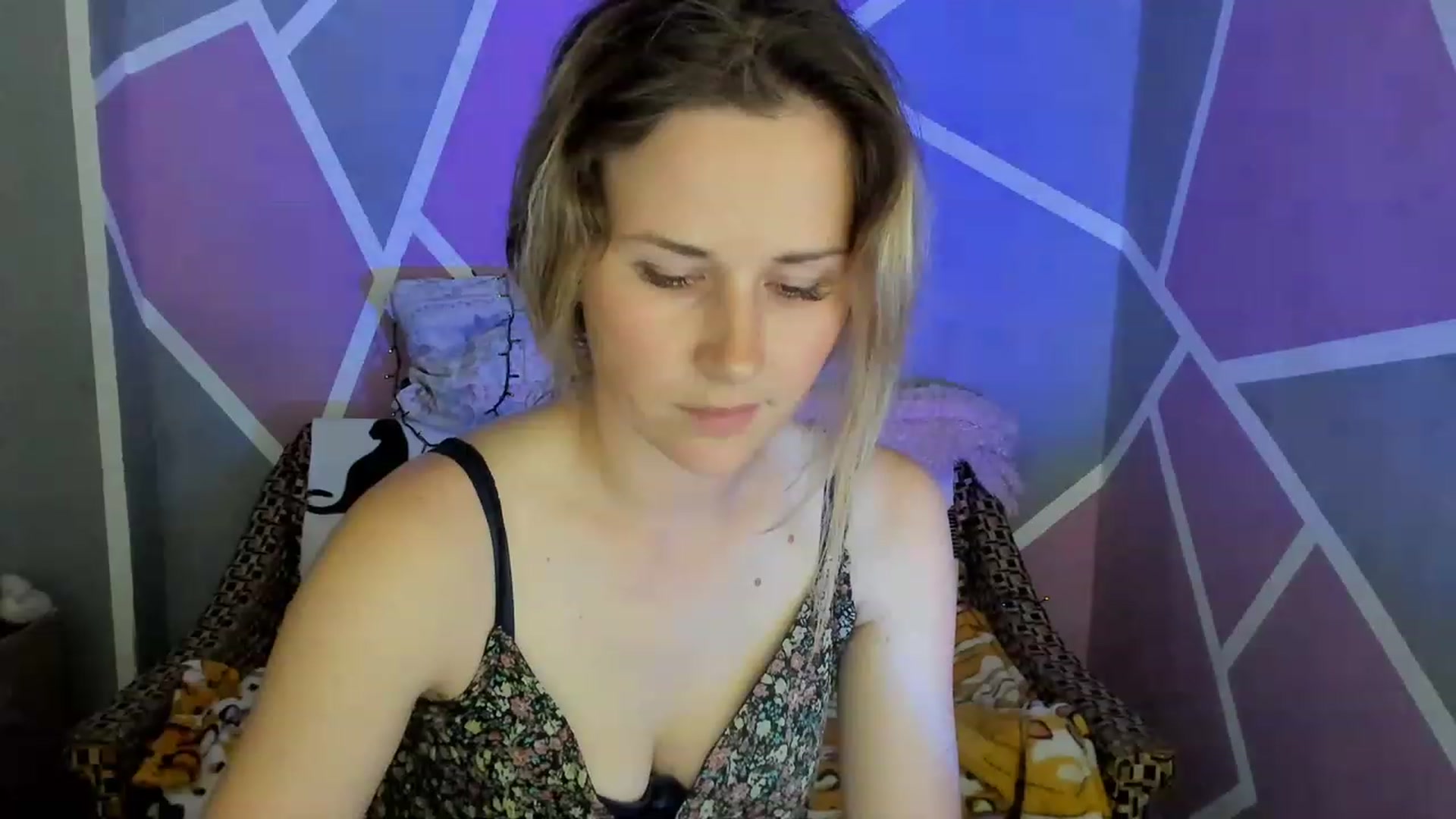Gallery image thumbnail from UkrBeauty's myfreecams stream on, 07/03/2023, 16:31 image 12 of 20
