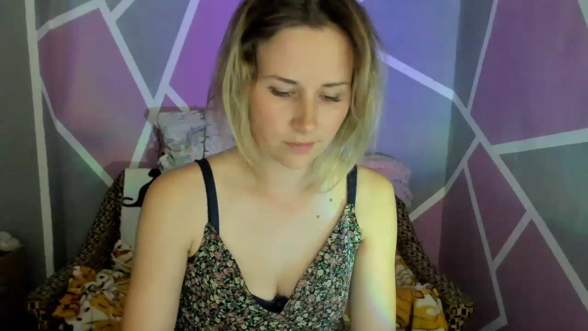 Gallery image thumbnail from UkrBeauty's myfreecams stream on, 07/03/2023, 16:31 image 4 of 20