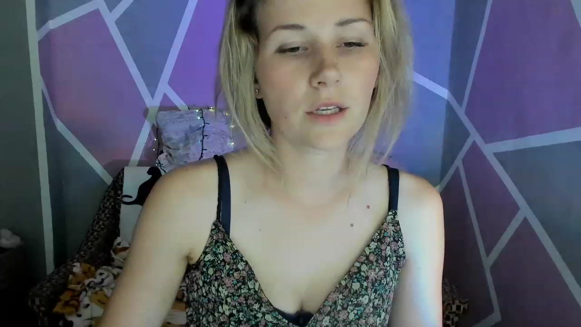 Gallery image thumbnail from UkrBeauty's myfreecams stream on, 07/03/2023, 16:31 image 6 of 20