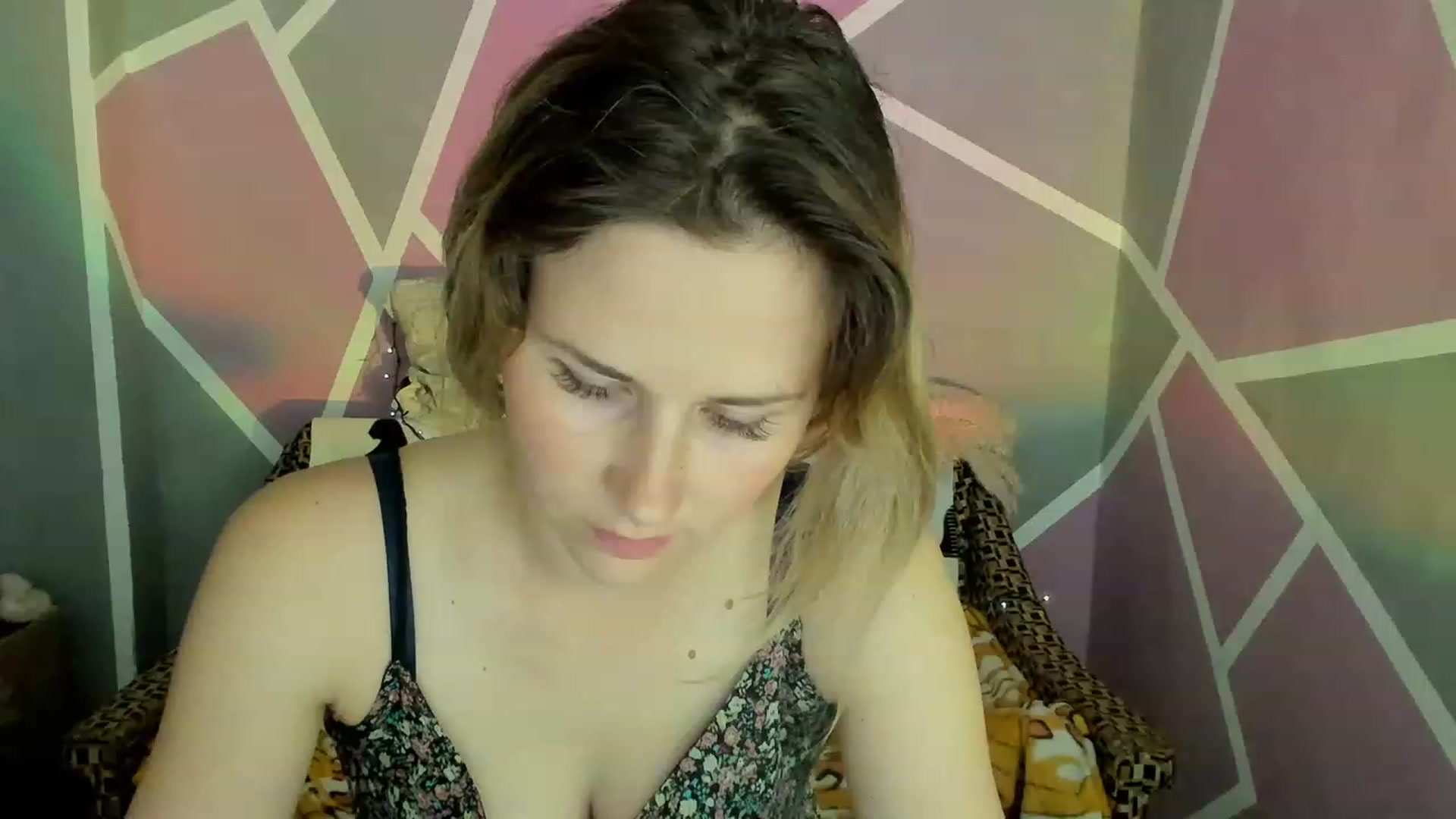 Gallery image thumbnail from UkrBeauty's myfreecams stream on, 07/03/2023, 16:31 image 10 of 20