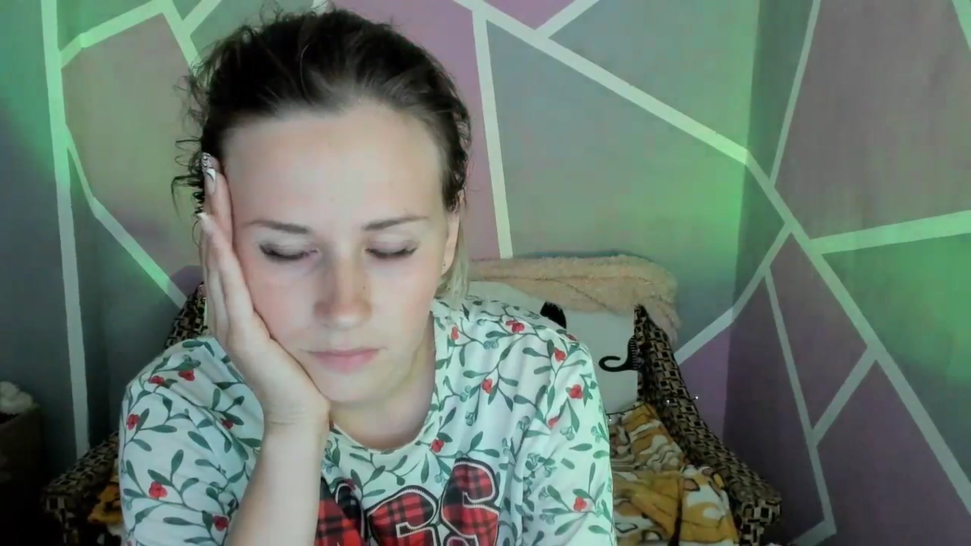 Gallery image thumbnail from UkrBeauty's myfreecams stream on, 07/04/2023, 16:46 image 9 of 20