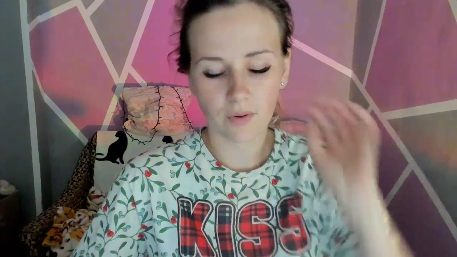 Gallery image thumbnail from UkrBeauty's myfreecams stream on, 07/04/2023, 16:46 image 7 of 20