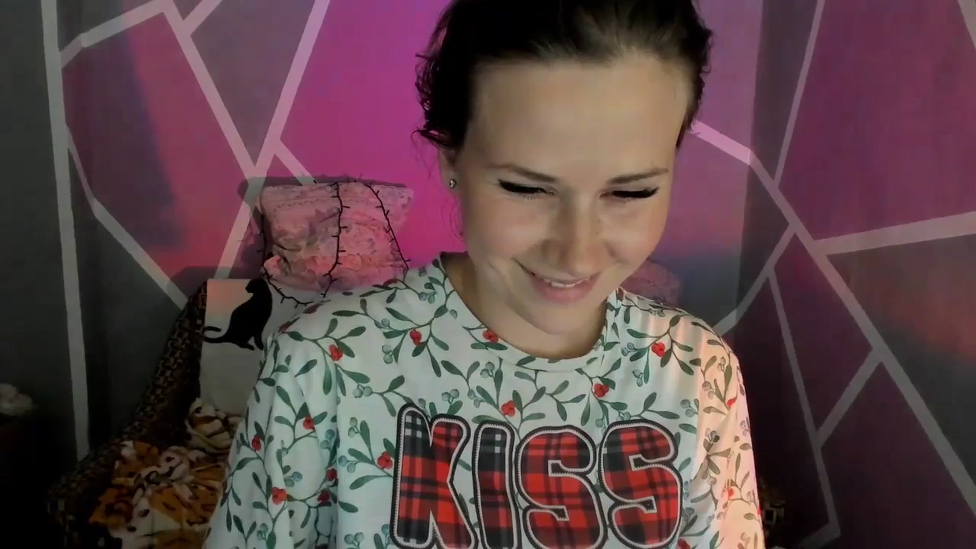 Gallery image thumbnail from UkrBeauty's myfreecams stream on, 07/04/2023, 16:46 image 2 of 20