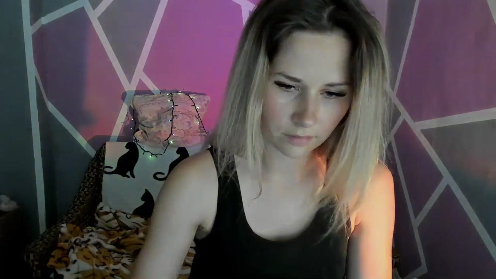 Gallery image thumbnail from UkrBeauty's myfreecams stream on, 07/05/2023, 16:52 image 5 of 20