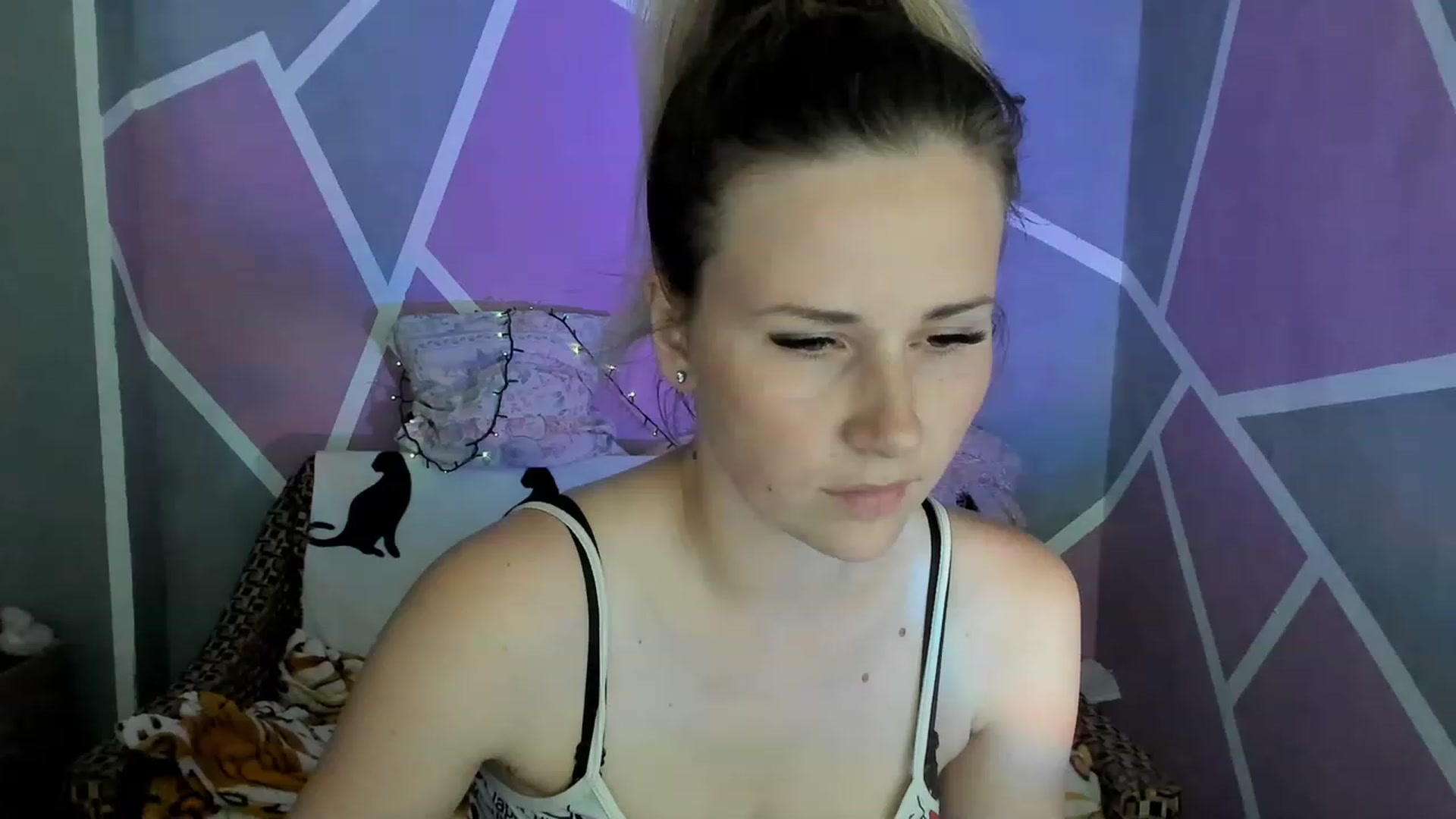 Gallery image thumbnail from UkrBeauty's myfreecams stream on, 07/10/2023, 16:19 image 18 of 20