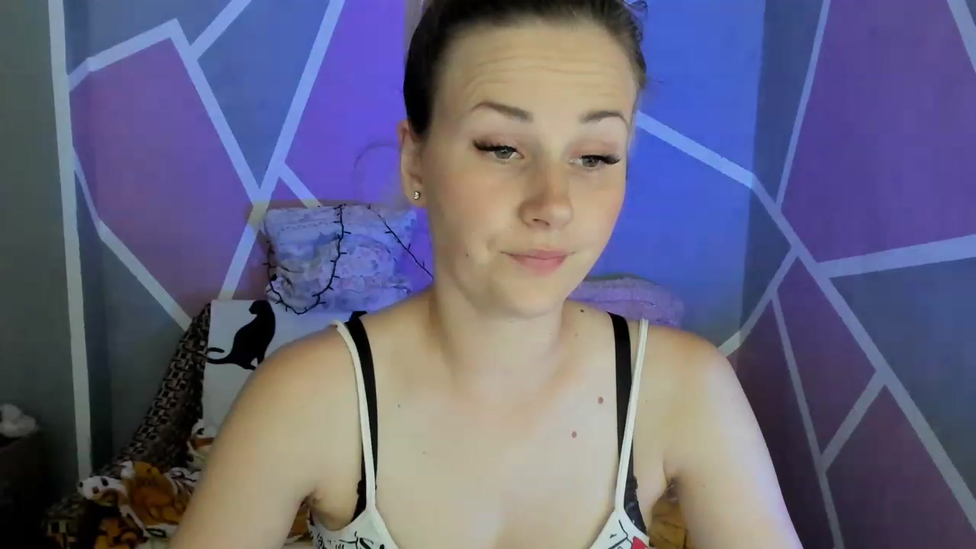Gallery image thumbnail from UkrBeauty's myfreecams stream on, 07/10/2023, 16:19 image 2 of 20