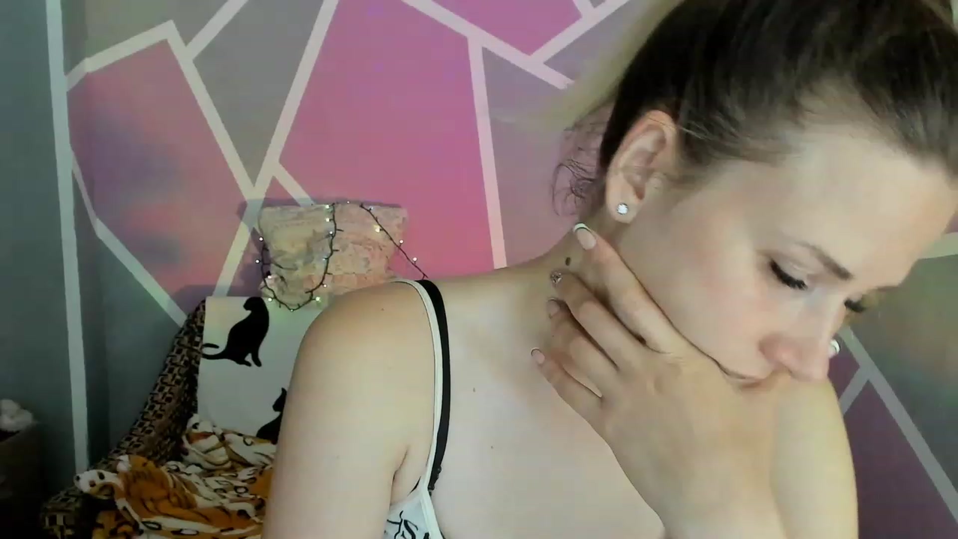 Gallery image thumbnail from UkrBeauty's myfreecams stream on, 07/10/2023, 16:19 image 13 of 20