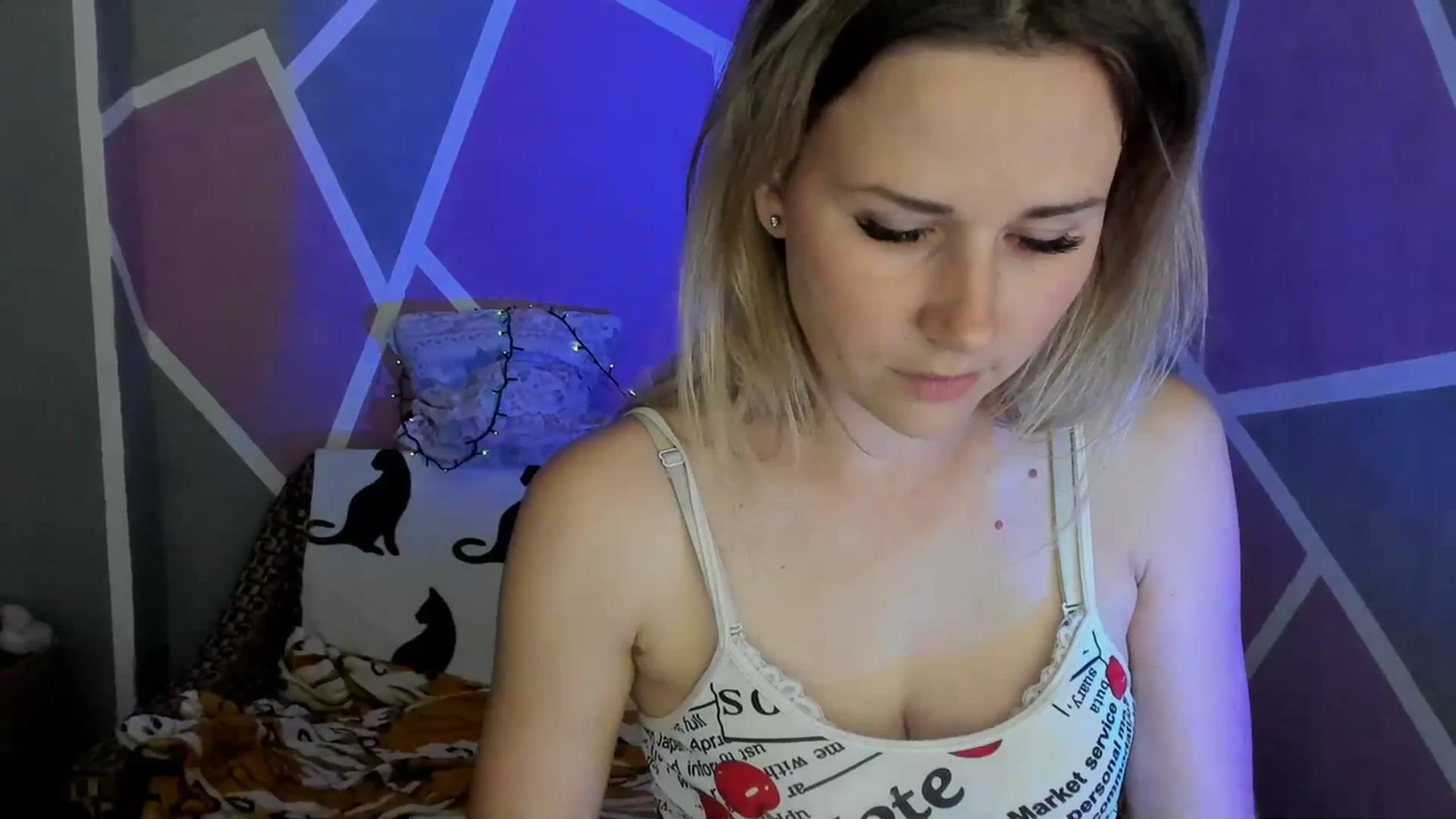 Gallery image thumbnail from UkrBeauty's myfreecams stream on, 07/12/2023, 14:29 image 6 of 20