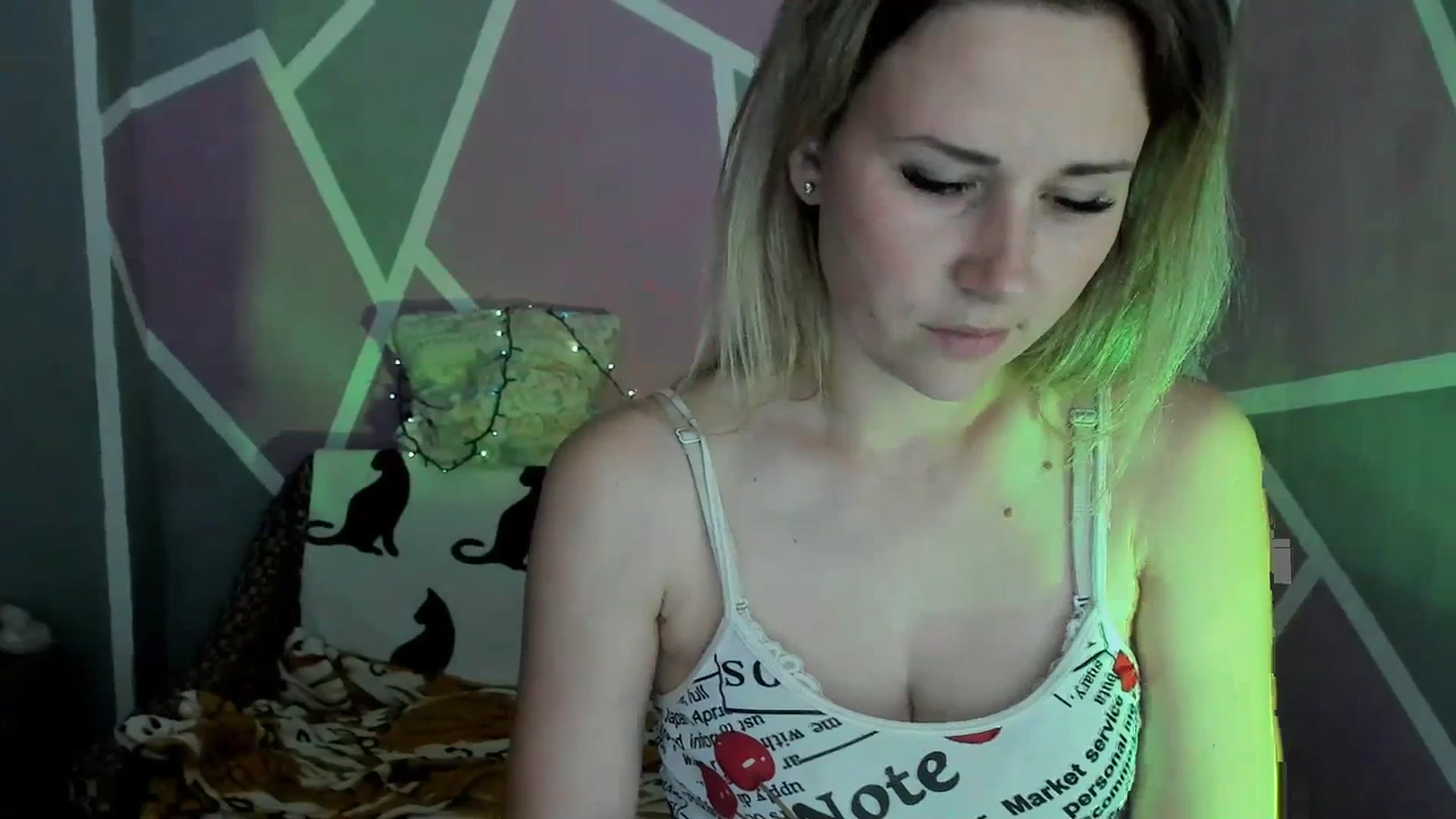 Gallery image thumbnail from UkrBeauty's myfreecams stream on, 07/12/2023, 14:29 image 3 of 20