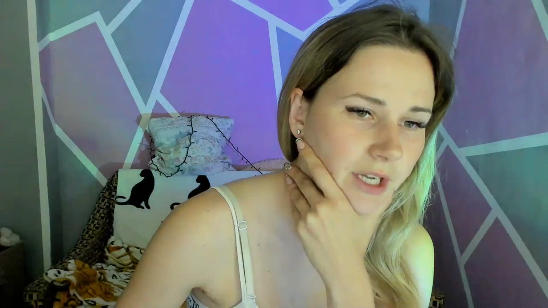 Gallery image thumbnail from UkrBeauty's myfreecams stream on, 07/12/2023, 14:29 image 18 of 20