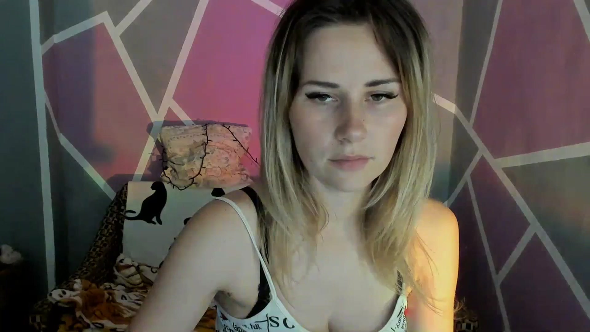 Gallery image thumbnail from UkrBeauty's myfreecams stream on, 07/13/2023, 13:52 image 17 of 20