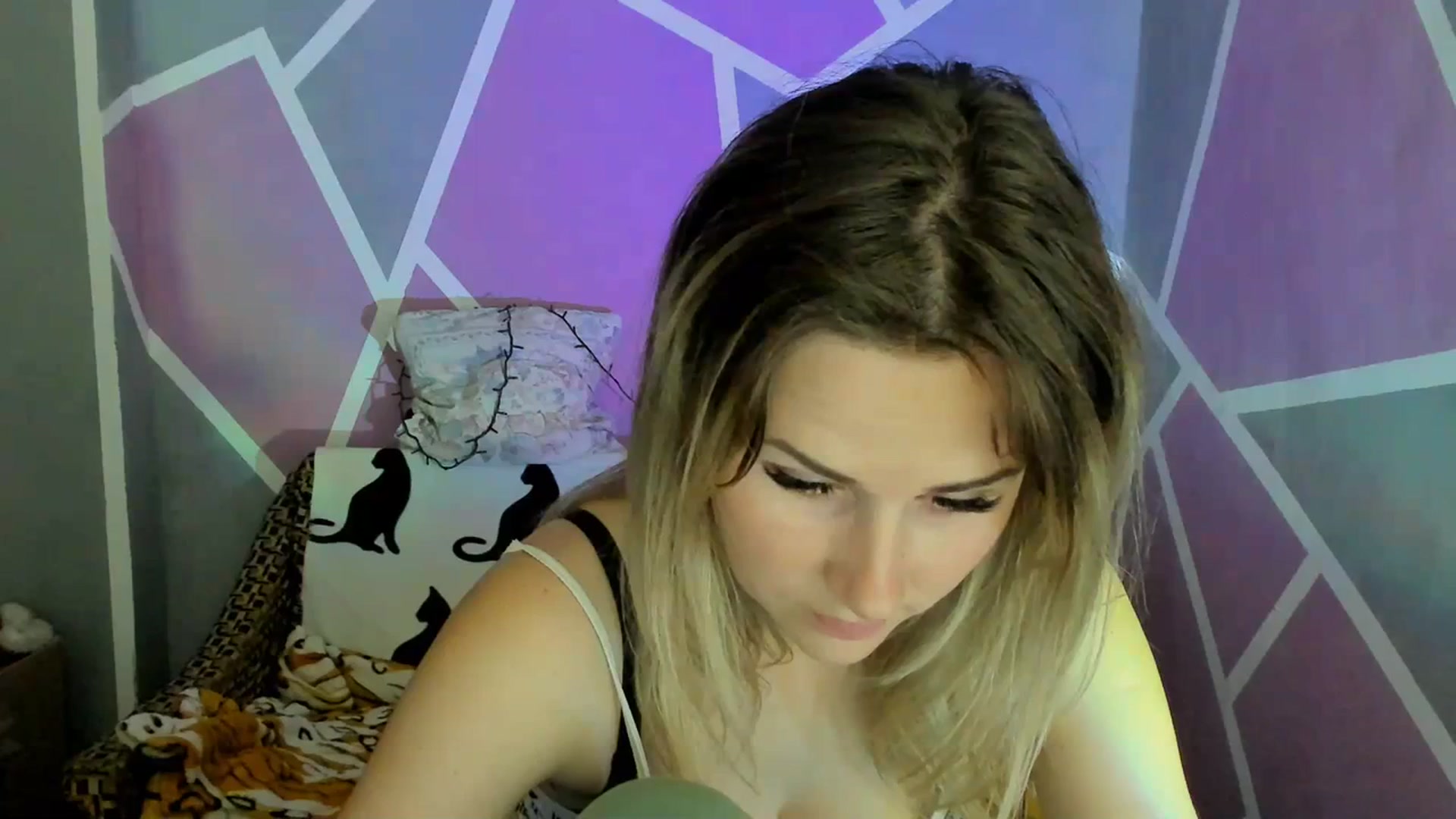 Gallery image thumbnail from UkrBeauty's myfreecams stream on, 07/13/2023, 13:52 image 19 of 20