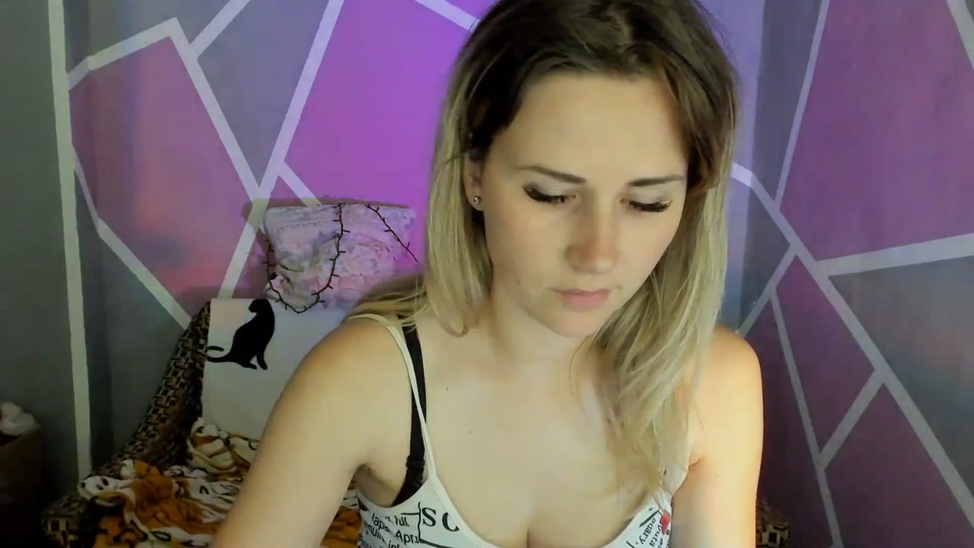 Gallery image thumbnail from UkrBeauty's myfreecams stream on, 07/13/2023, 13:52 image 10 of 20