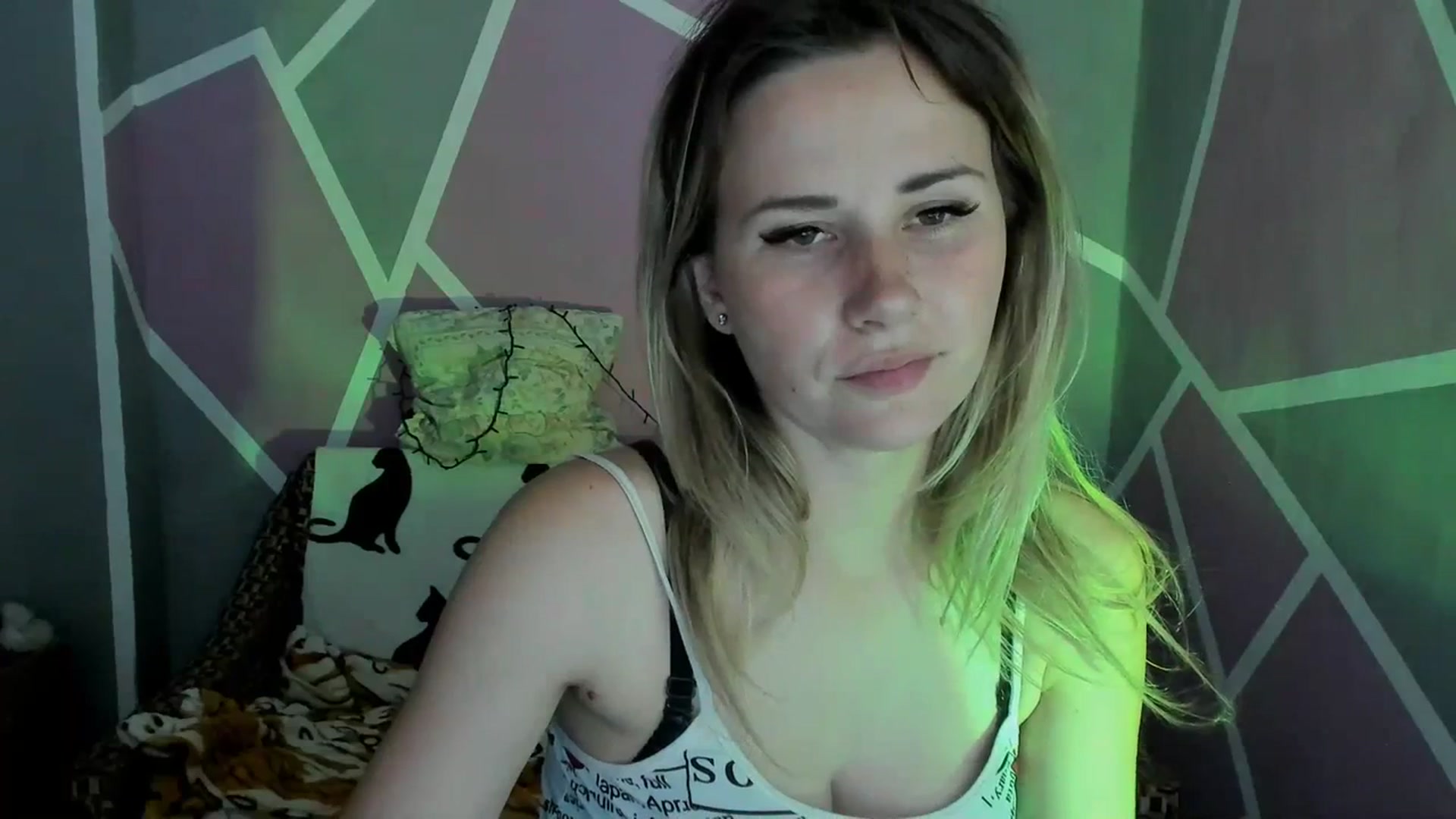 Gallery image thumbnail from UkrBeauty's myfreecams stream on, 07/13/2023, 13:52 image 15 of 20