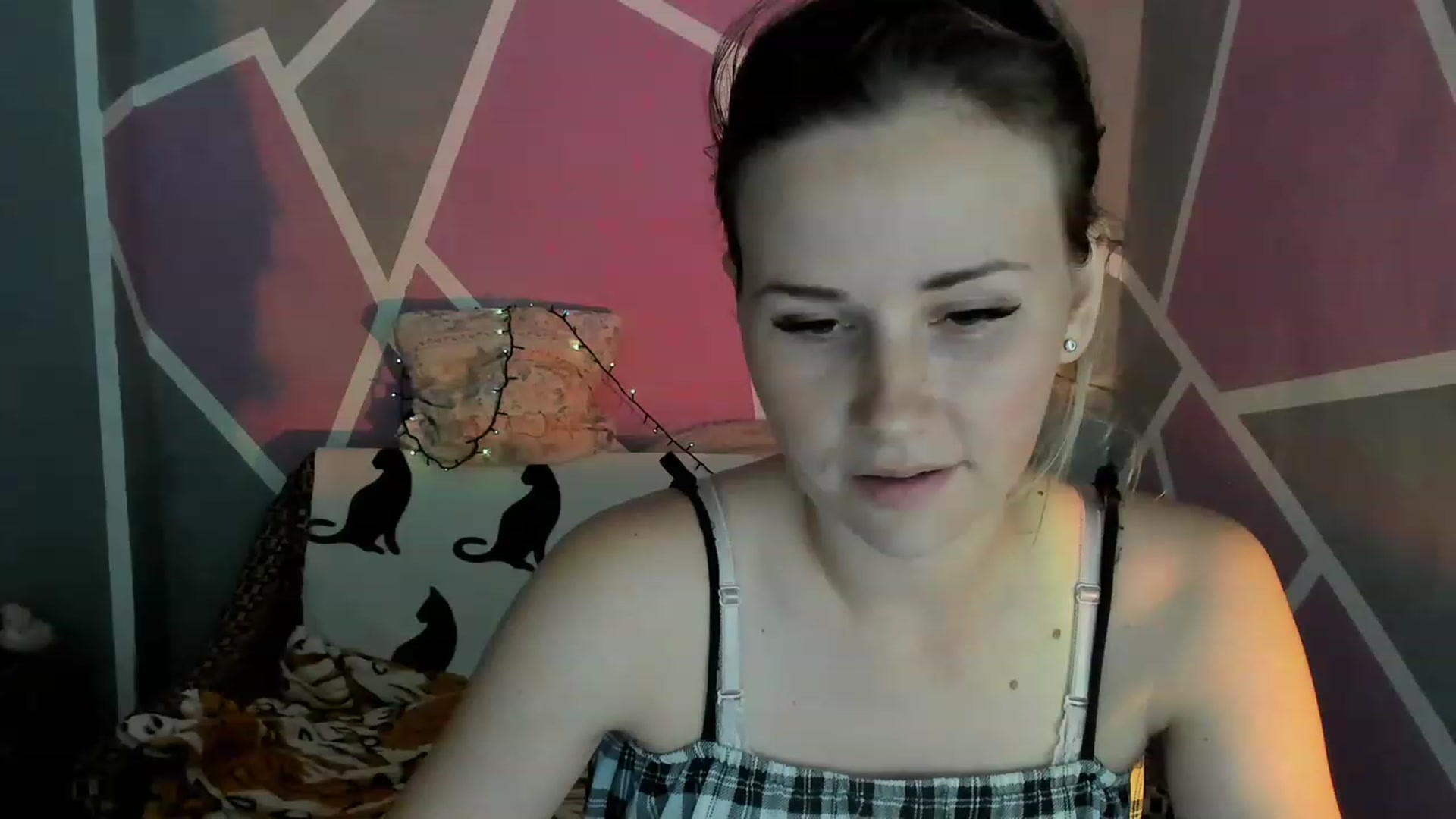 Gallery image thumbnail from UkrBeauty's myfreecams stream on, 07/14/2023, 15:48 image 18 of 20