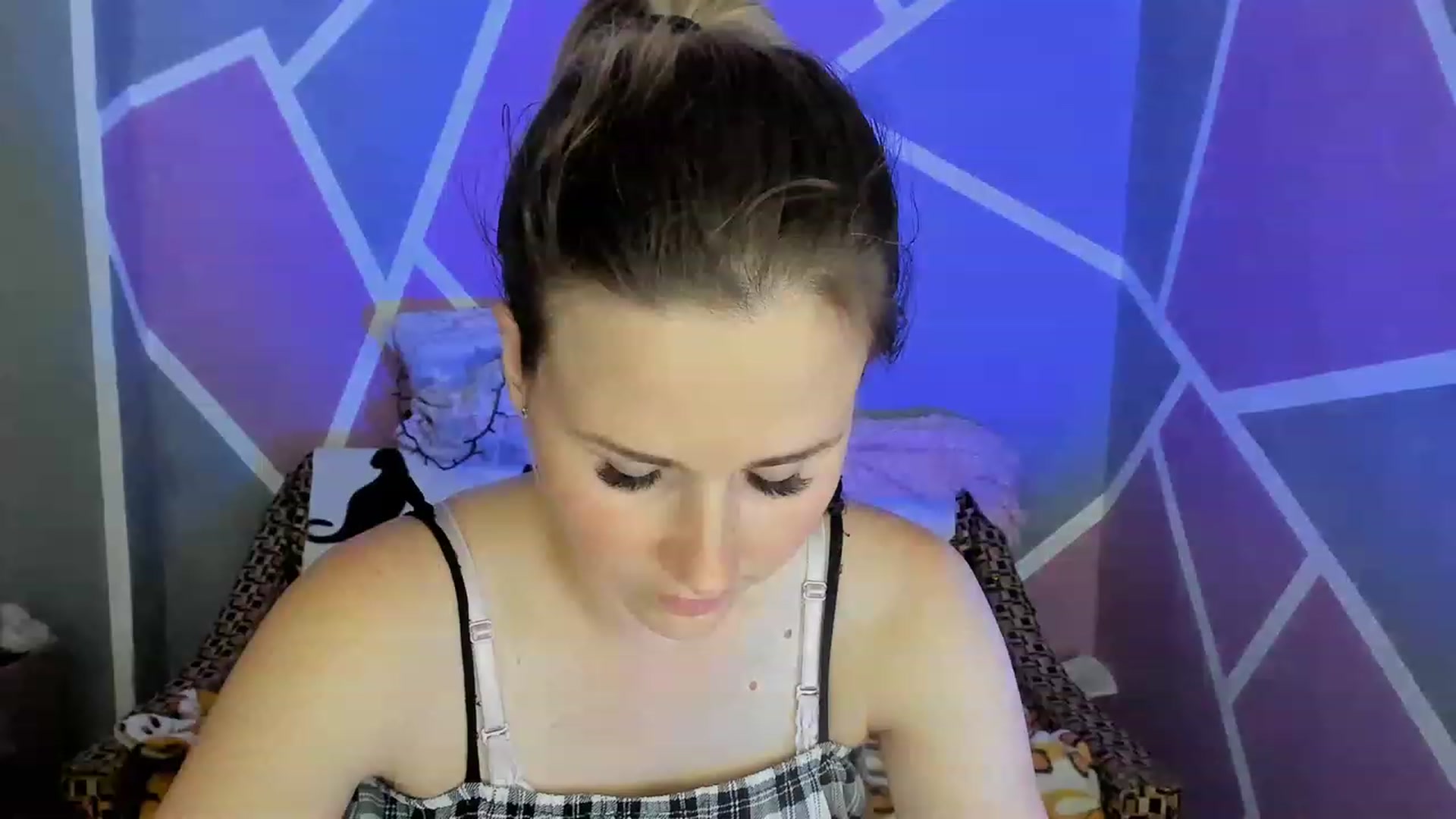 Gallery image thumbnail from UkrBeauty's myfreecams stream on, 07/14/2023, 15:48 image 15 of 20