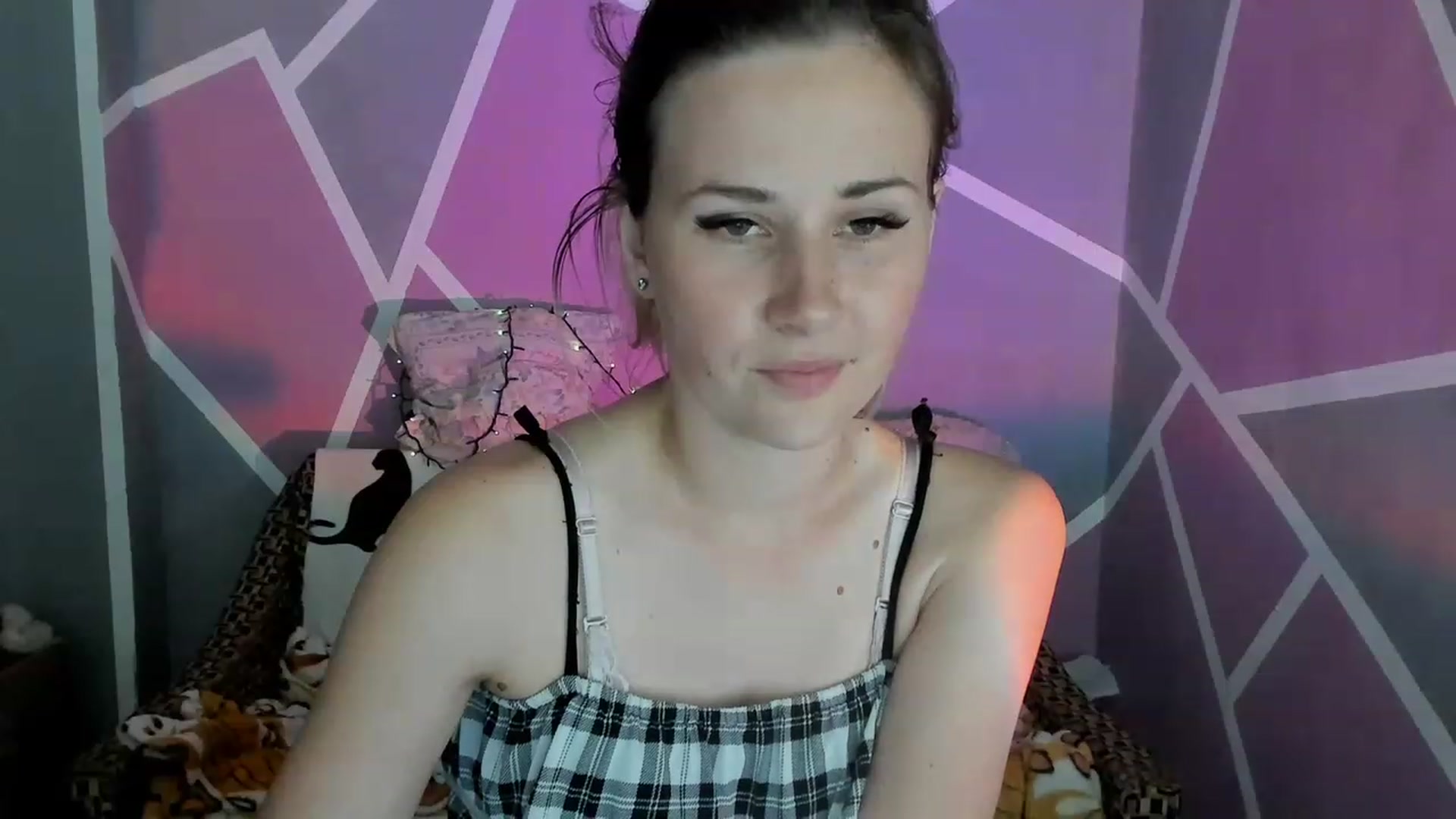 Gallery image thumbnail from UkrBeauty's myfreecams stream on, 07/14/2023, 16:01 image 15 of 20