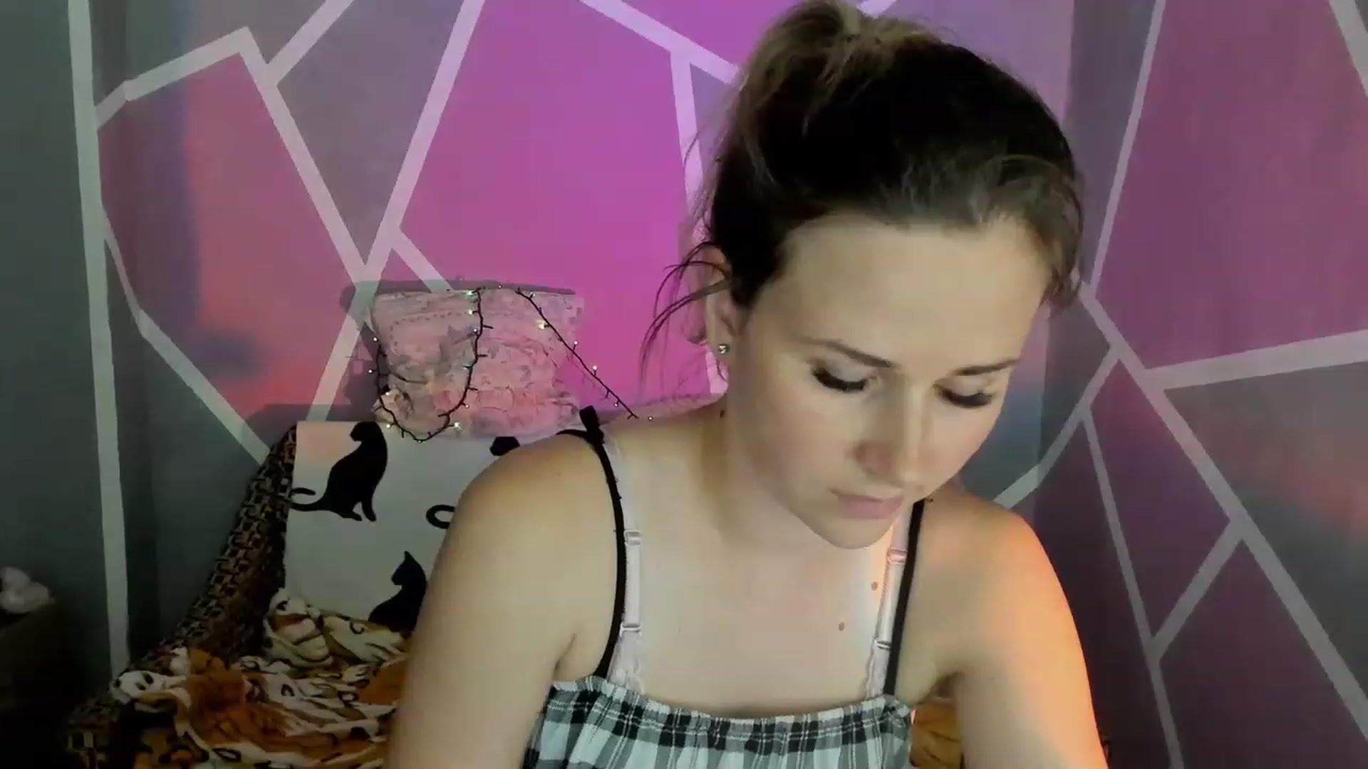 Gallery image thumbnail from UkrBeauty's myfreecams stream on, 07/14/2023, 16:01 image 20 of 20