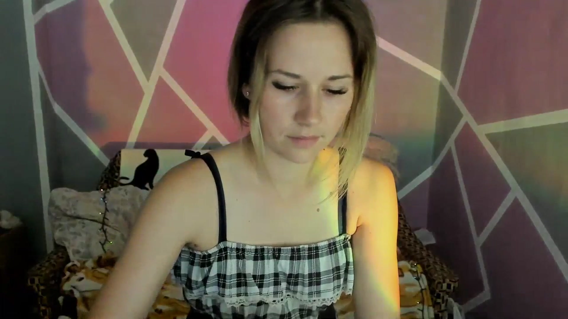Gallery image thumbnail from UkrBeauty's myfreecams stream on, 07/17/2023, 14:36 image 17 of 20
