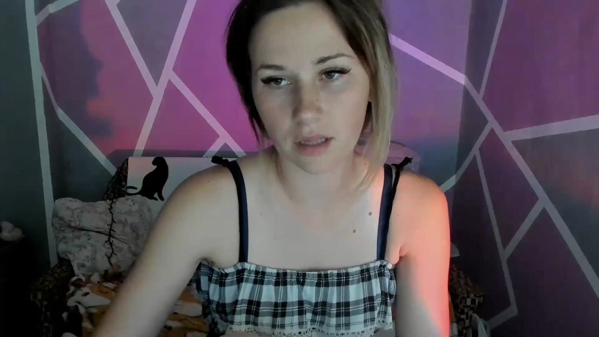 Gallery image thumbnail from UkrBeauty's myfreecams stream on, 07/17/2023, 14:36 image 1 of 20