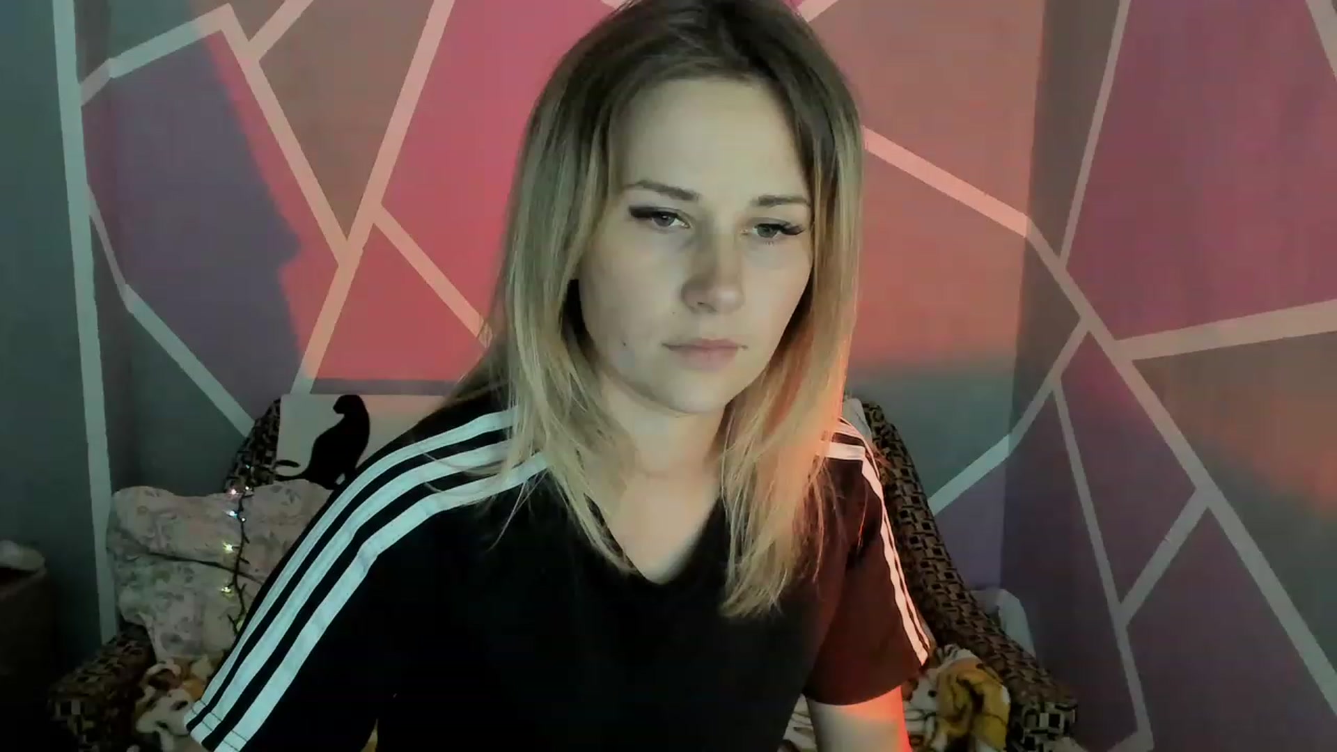 Gallery image thumbnail from UkrBeauty's myfreecams stream on, 07/21/2023, 16:33 image 4 of 20