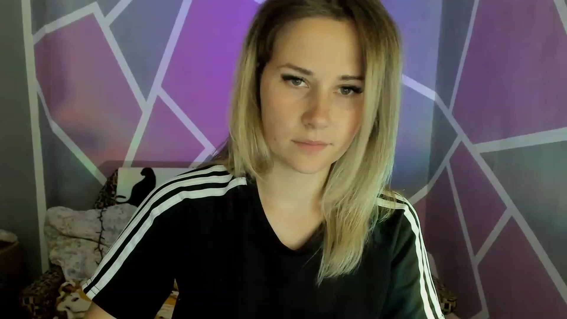 Gallery image thumbnail from UkrBeauty's myfreecams stream on, 07/21/2023, 16:33 image 17 of 20