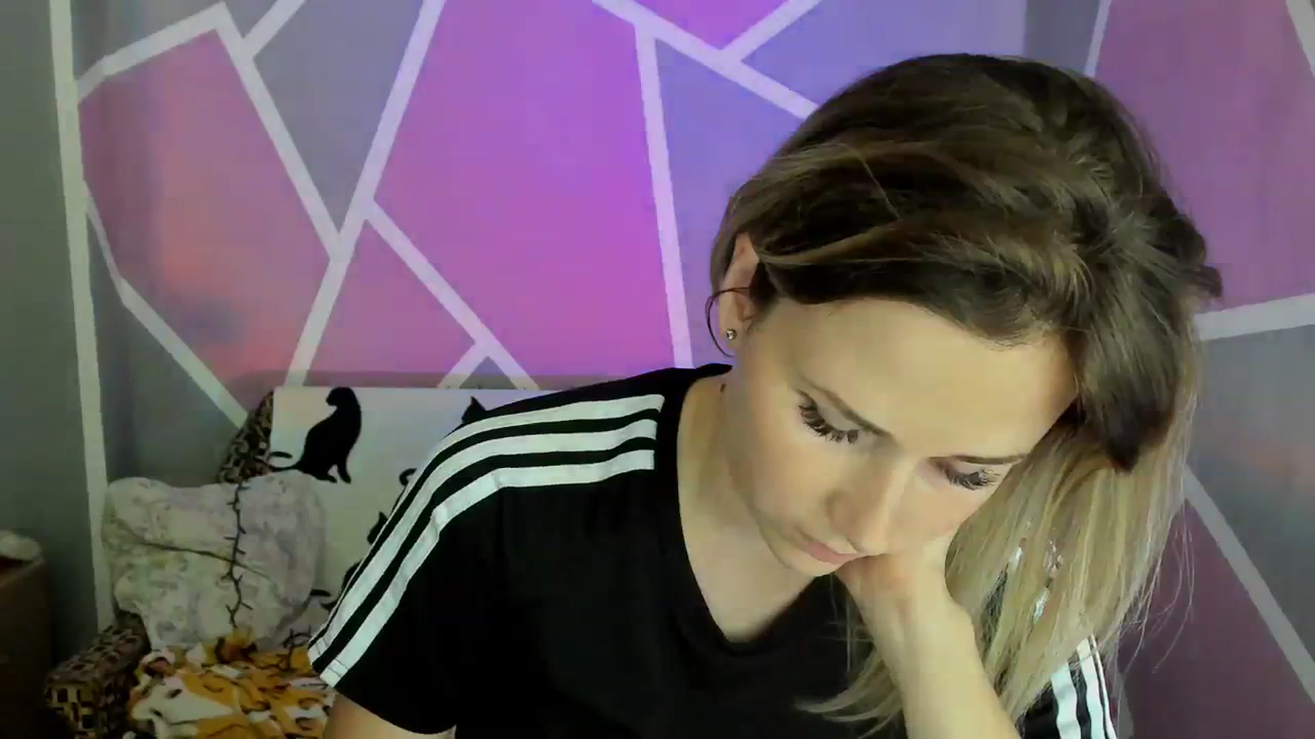Gallery image thumbnail from UkrBeauty's myfreecams stream on, 07/23/2023, 14:57 image 16 of 20