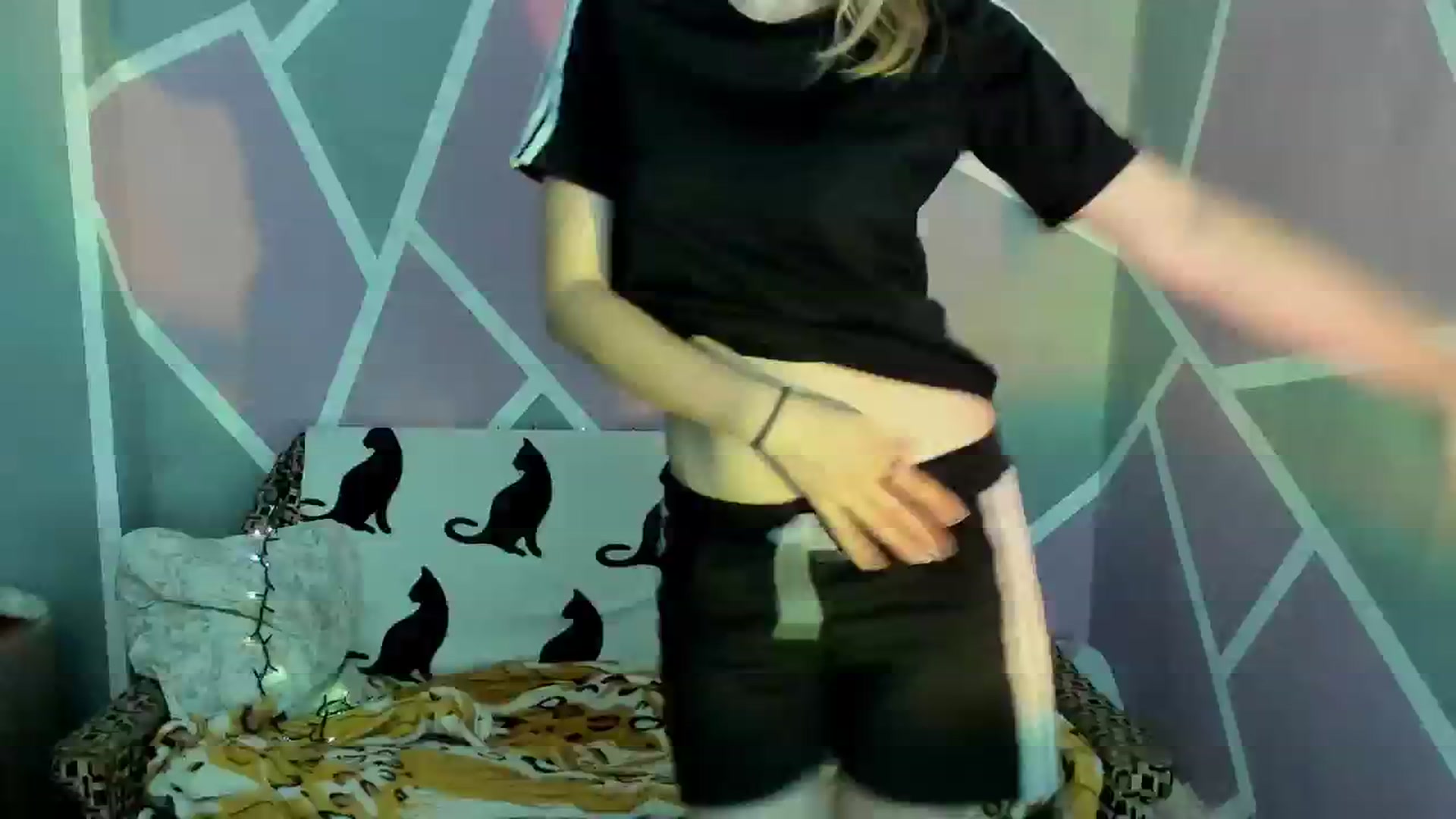 Gallery image thumbnail from UkrBeauty's myfreecams stream on, 07/23/2023, 14:57 image 5 of 20