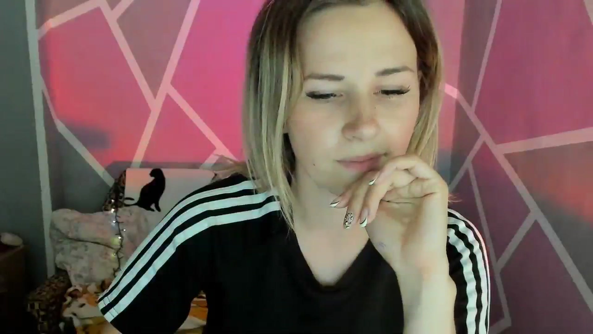 Gallery image thumbnail from UkrBeauty's myfreecams stream on, 07/25/2023, 15:09 image 10 of 20