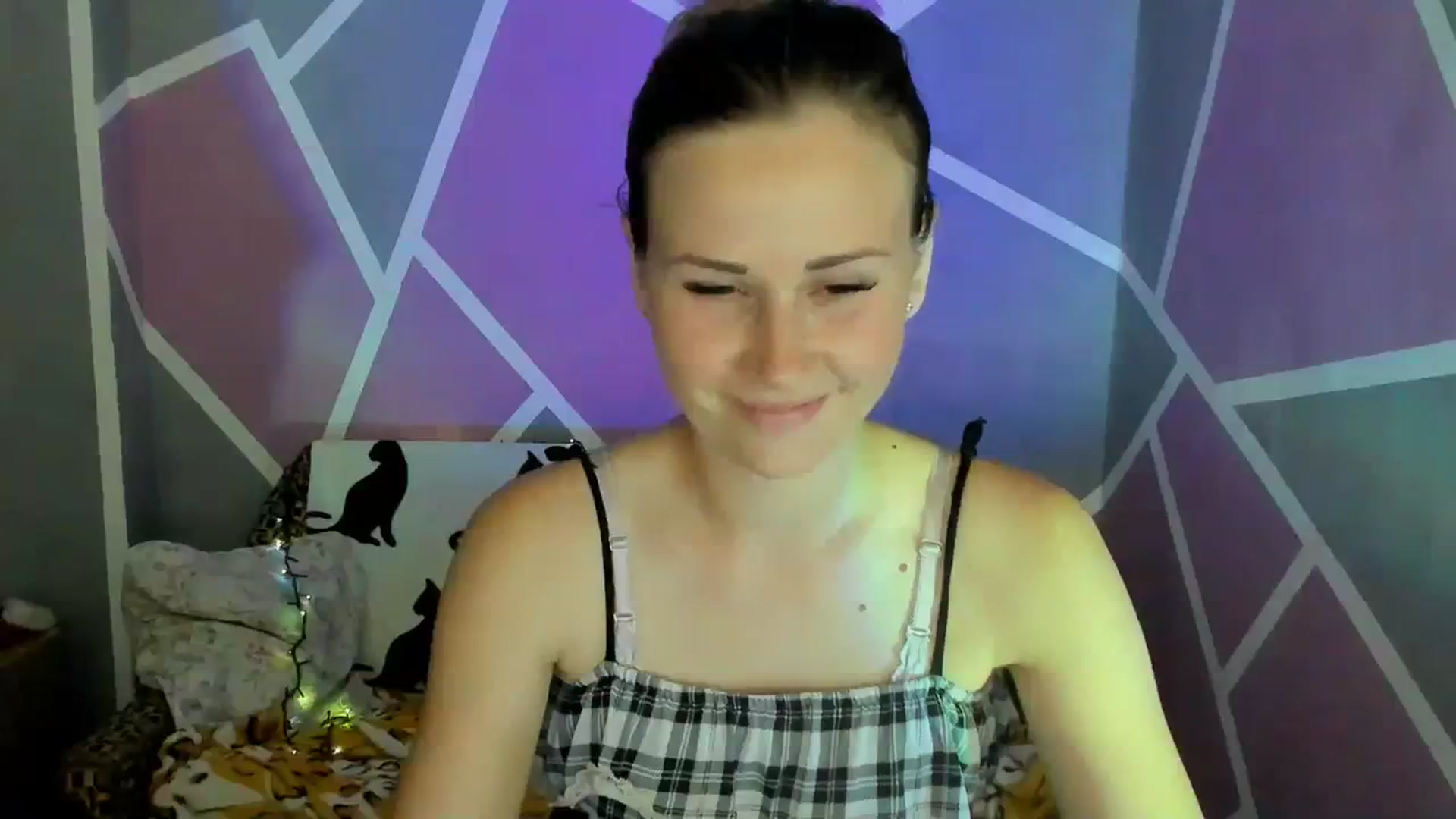 Gallery image thumbnail from UkrBeauty's myfreecams stream on, 07/30/2023, 15:17 image 8 of 20