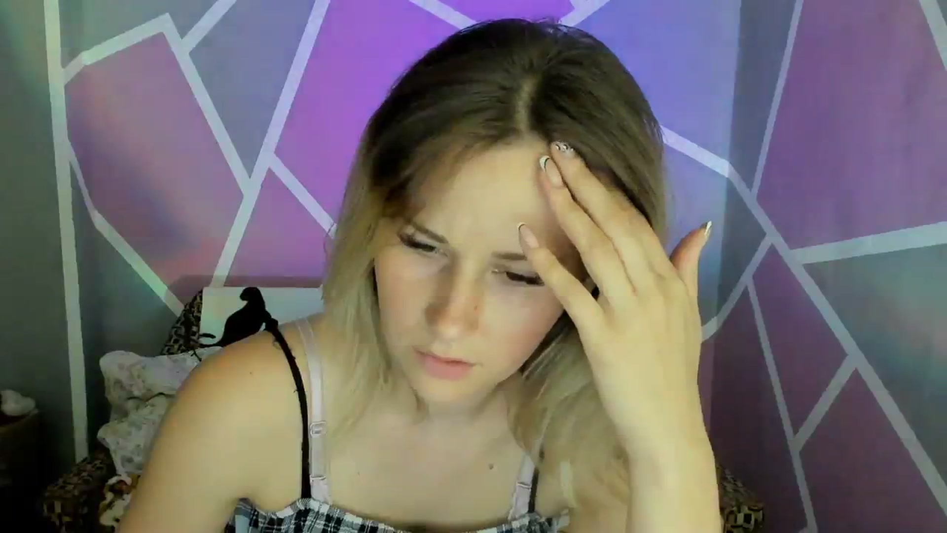 Gallery image thumbnail from UkrBeauty's myfreecams stream on, 08/01/2023, 17:13 image 2 of 20
